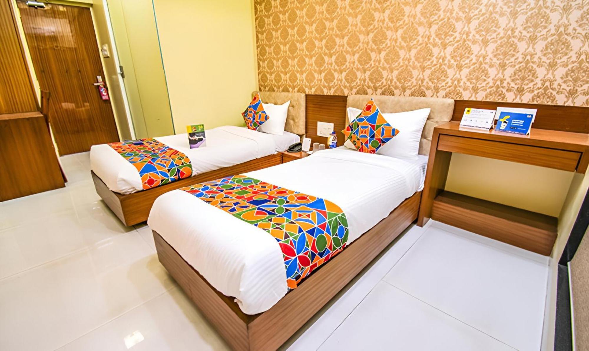 Glitz New Seven Hills - Nr International Airport Guest house *