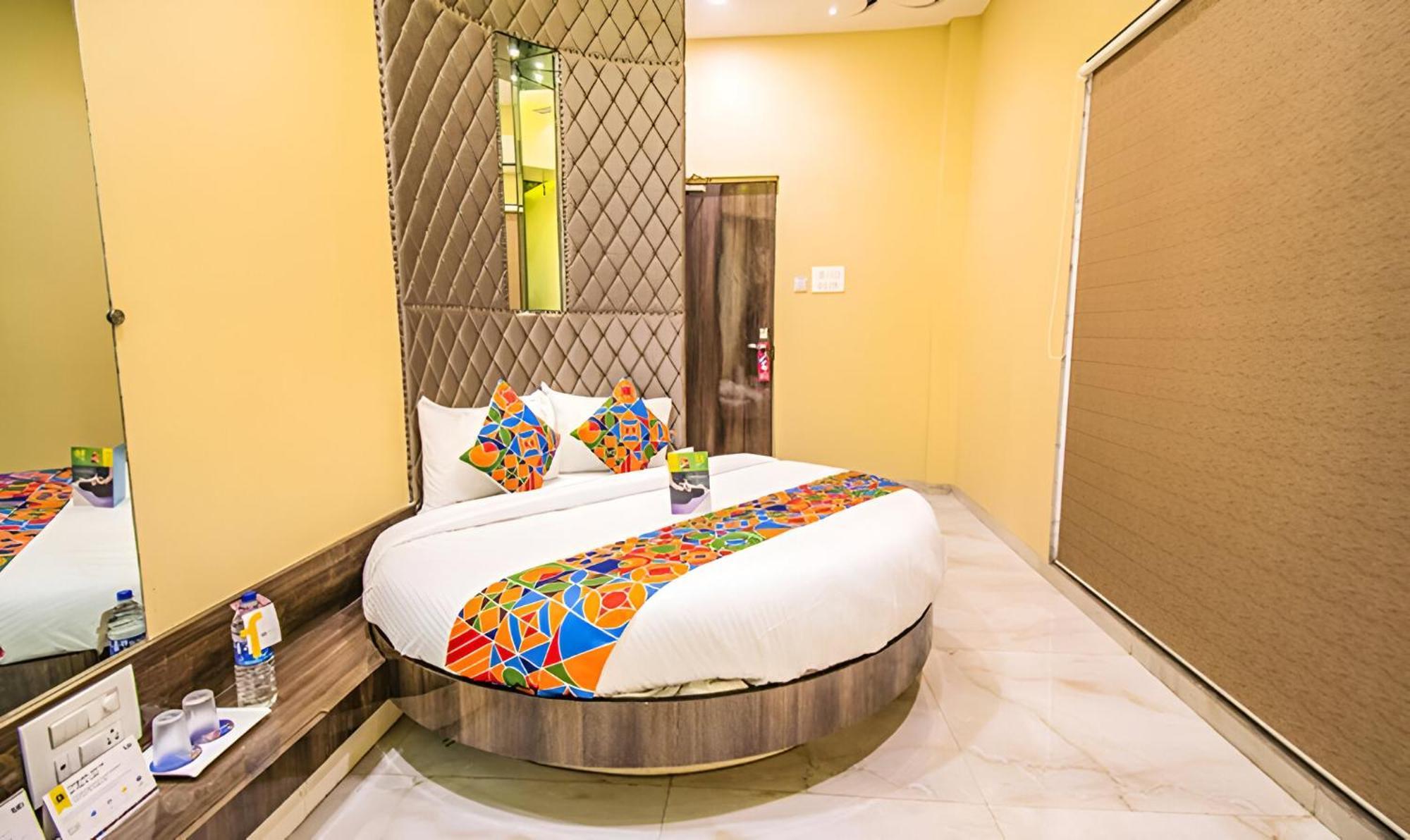 Glitz New Seven Hills - Nr International Airport * Mumbai