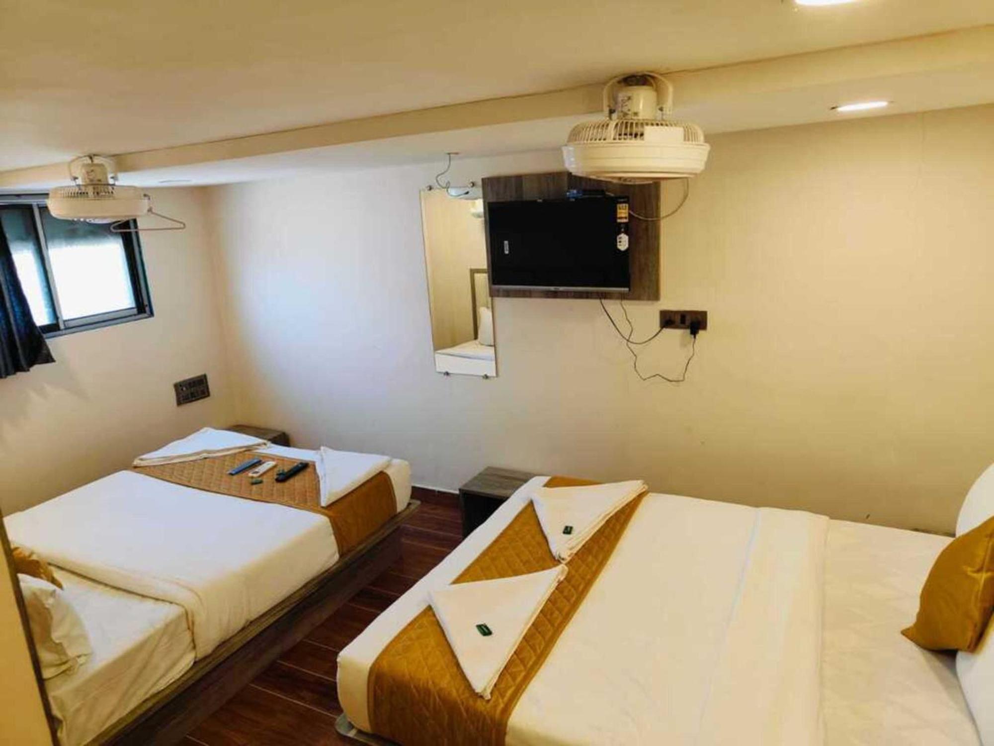 Hotel Pride - Kurla West Mumbai