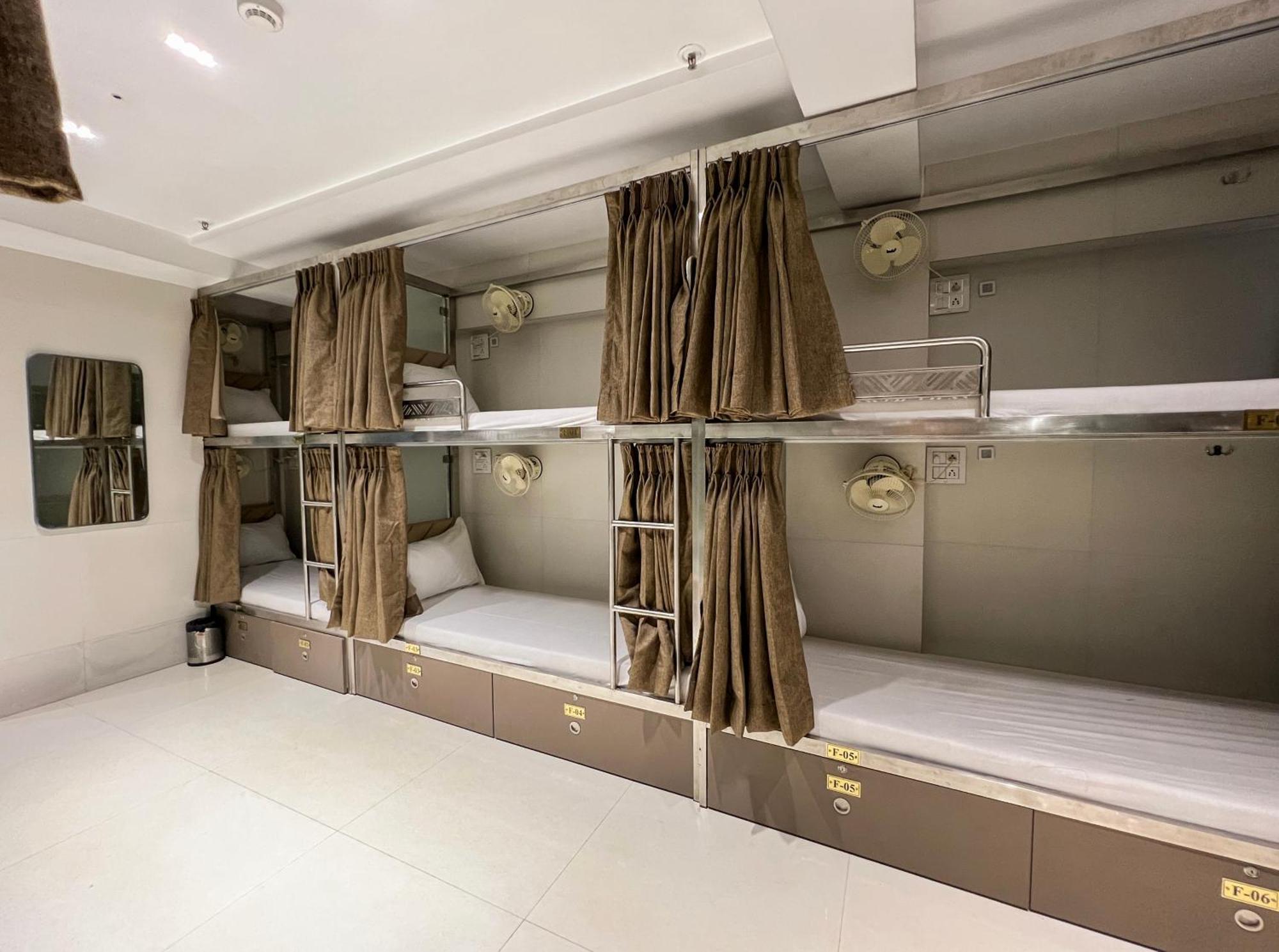 Hotel Apex & Mumbai