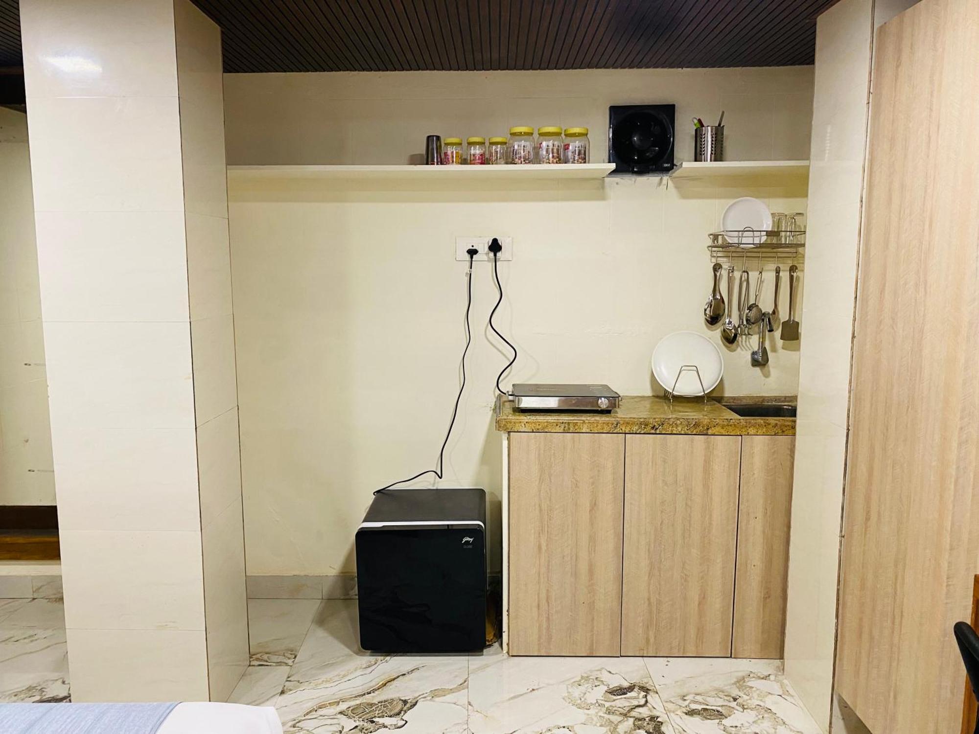 Hotel Hotel Avk-Near Kokilaben Hospital & Versova Beach- Rooms With Kitchen 3*