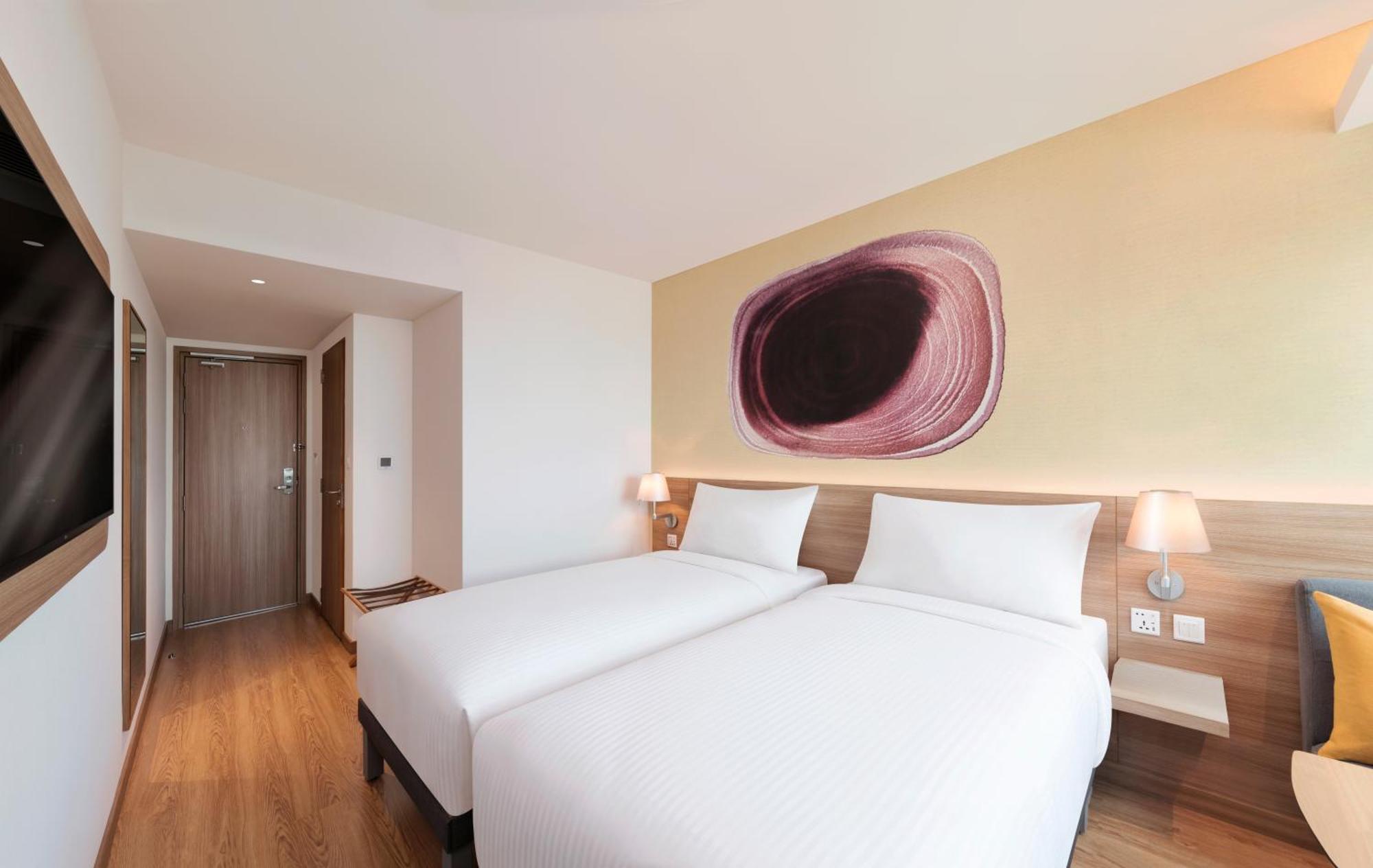 Ibis Bkc Hotel 3*