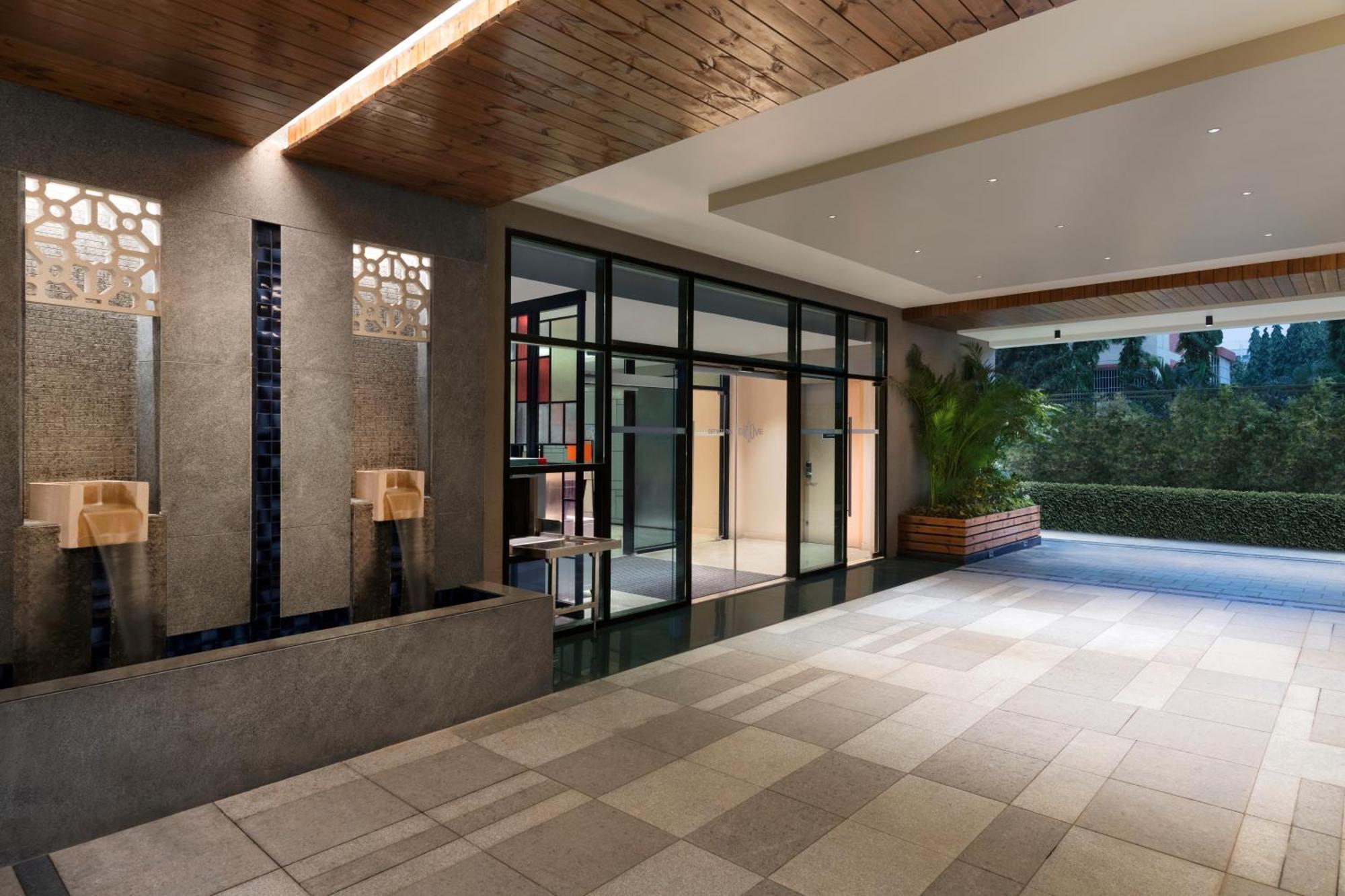 Hotel Ibis Bkc 3*