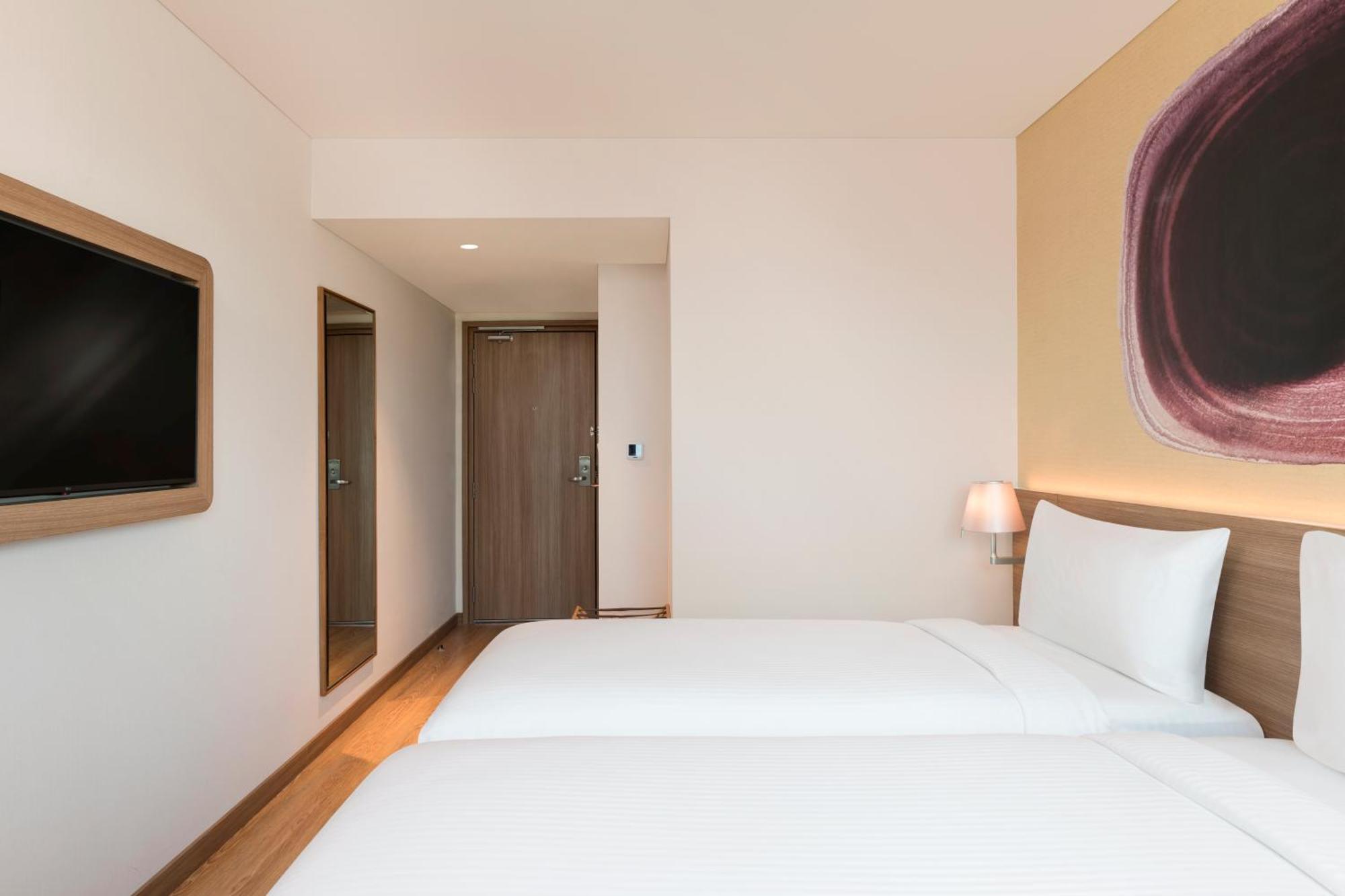 Hotel Ibis Bkc 3*