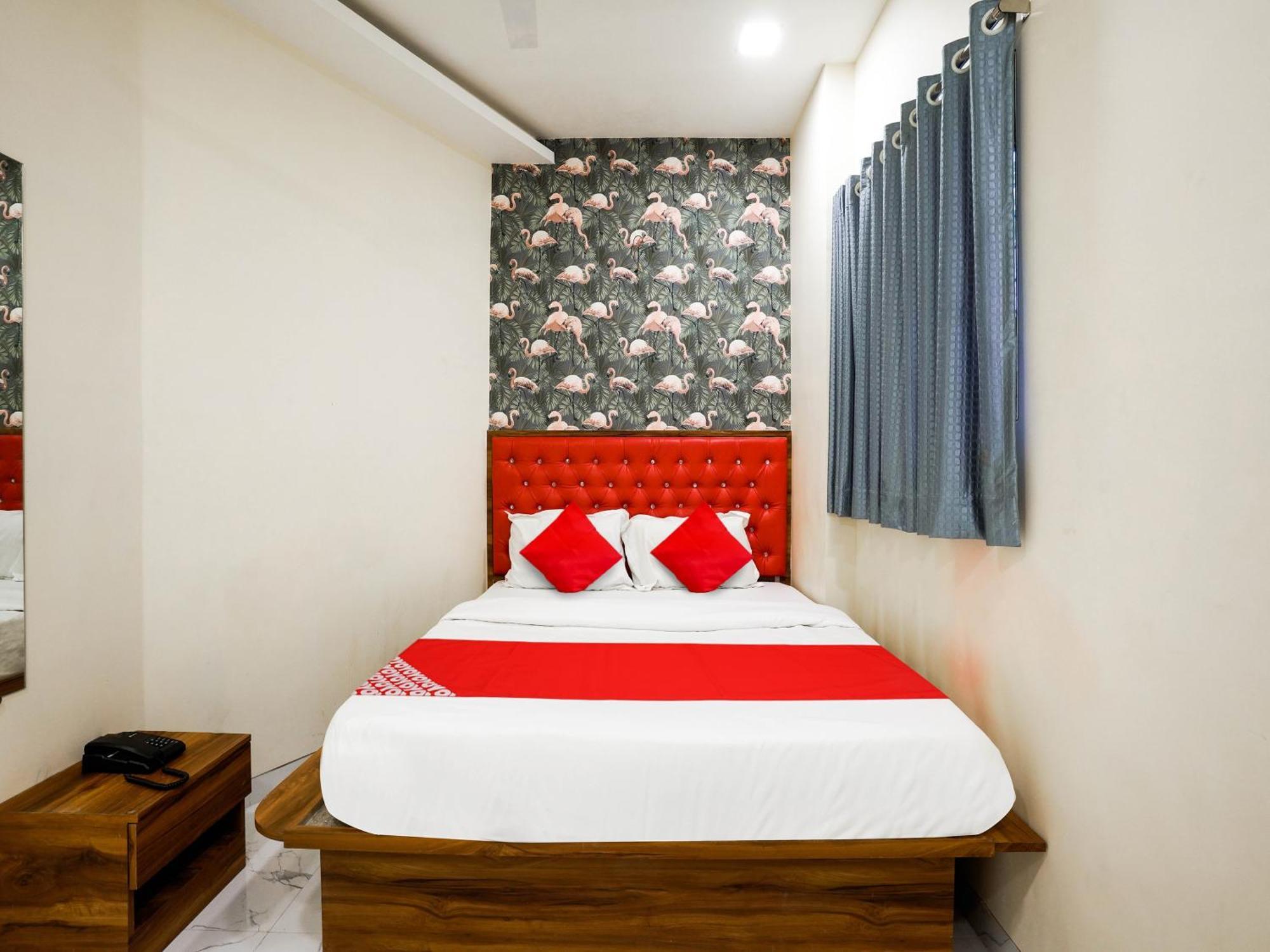 Hotel O King Residency Near Bharat Talkies 4*