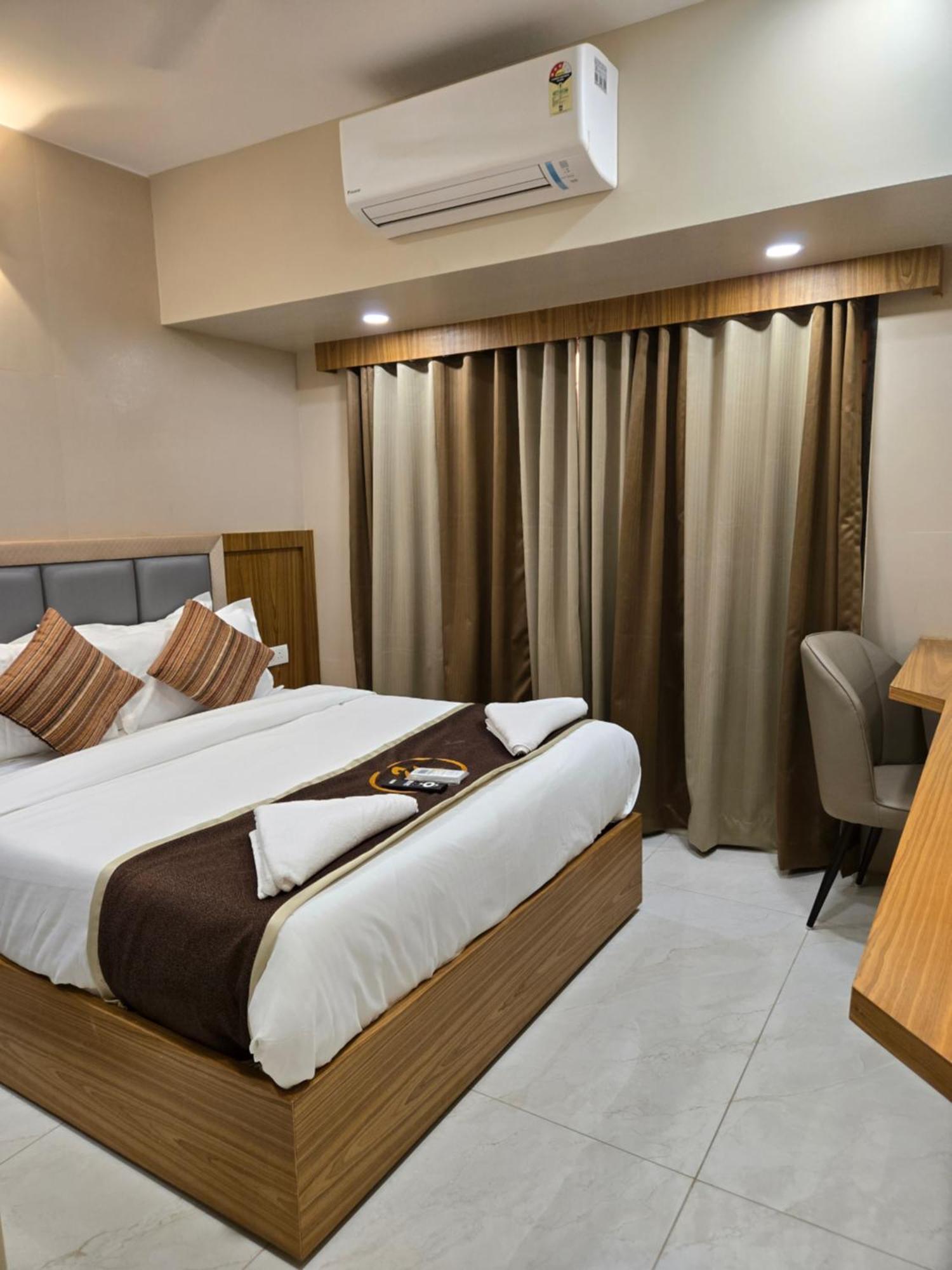 Hotel Galaxy Bkc Mumbai