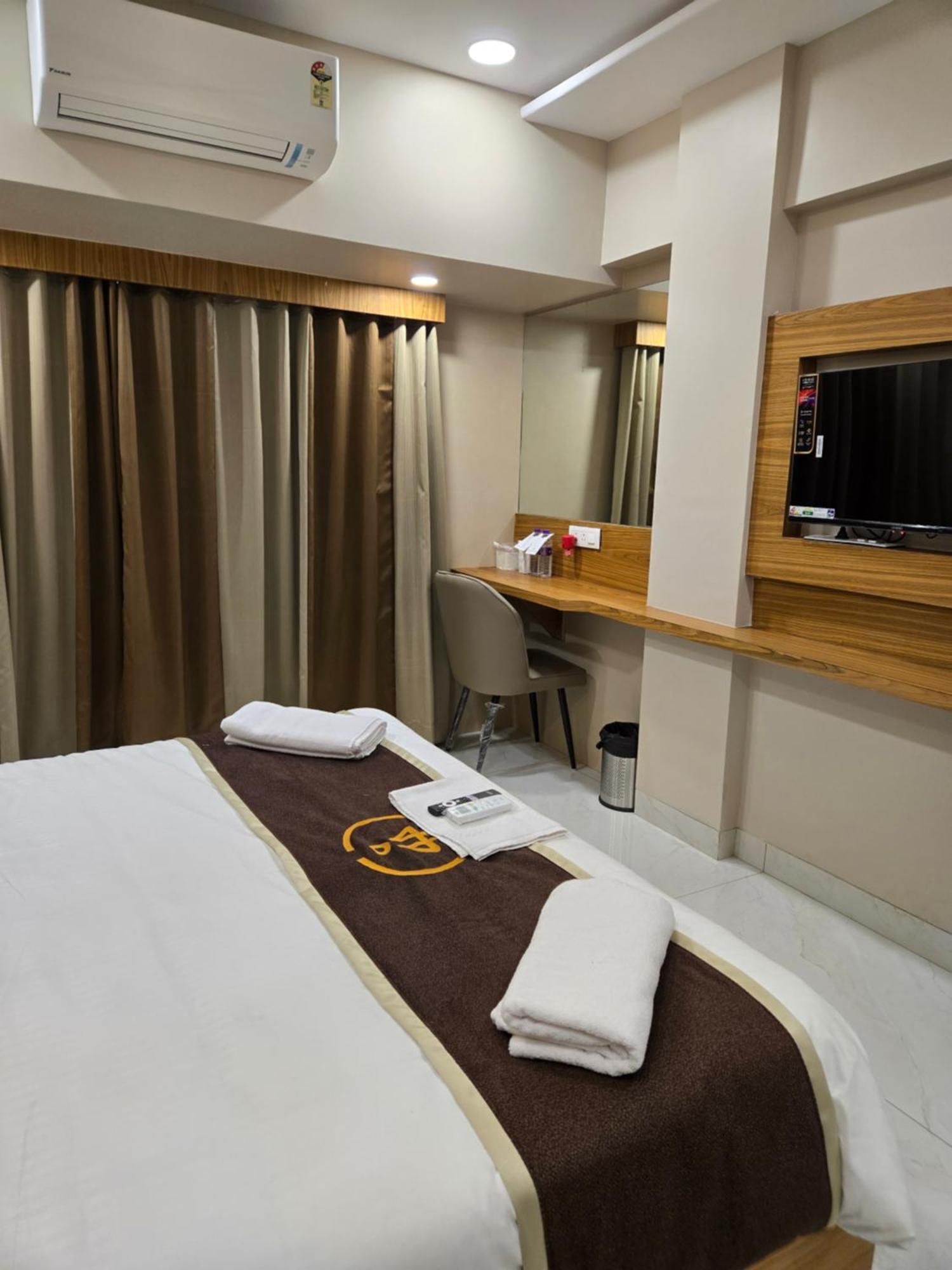 Galaxy Bkc 2* Mumbai