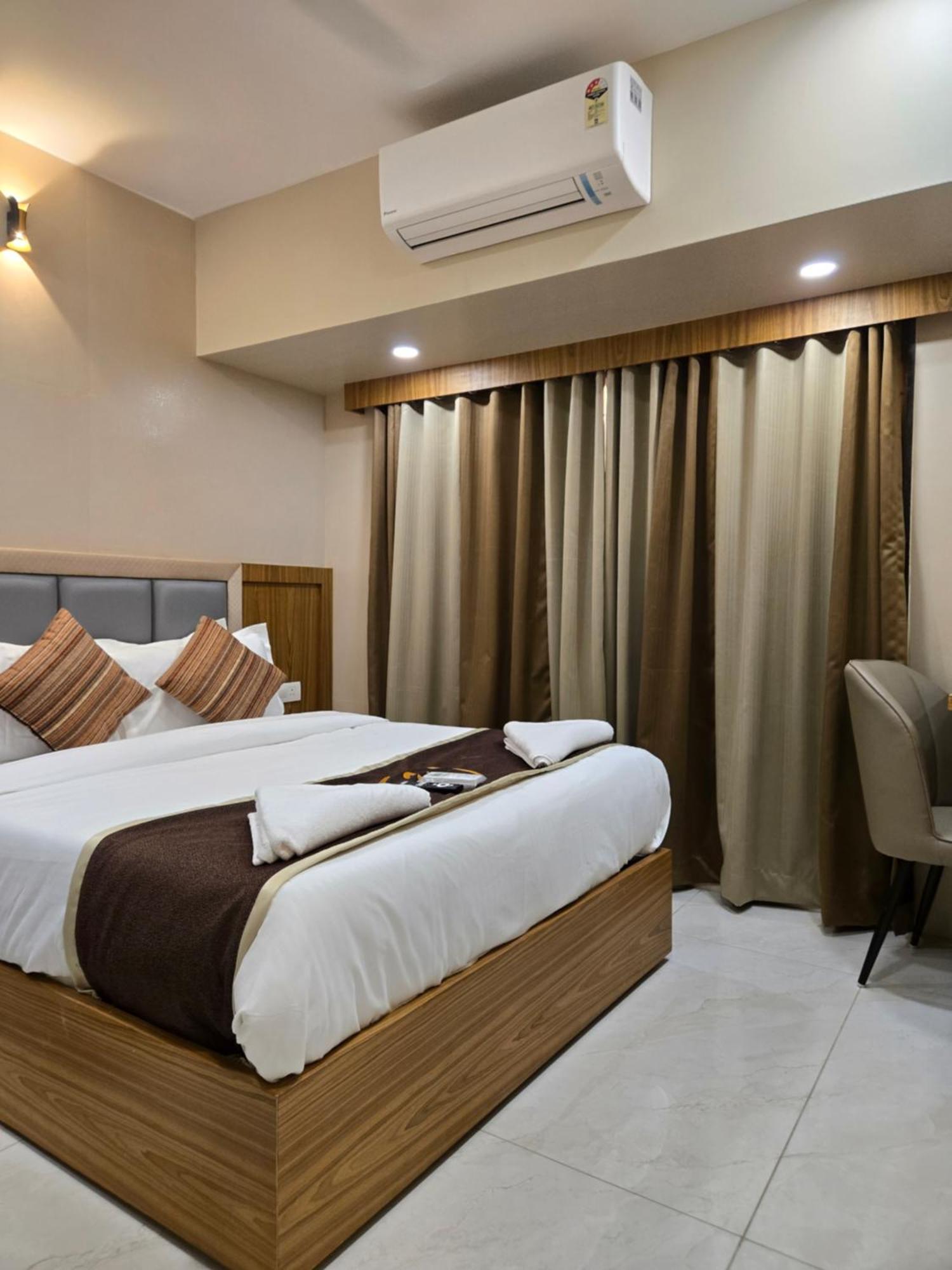 Galaxy Bkc 2* Mumbai
