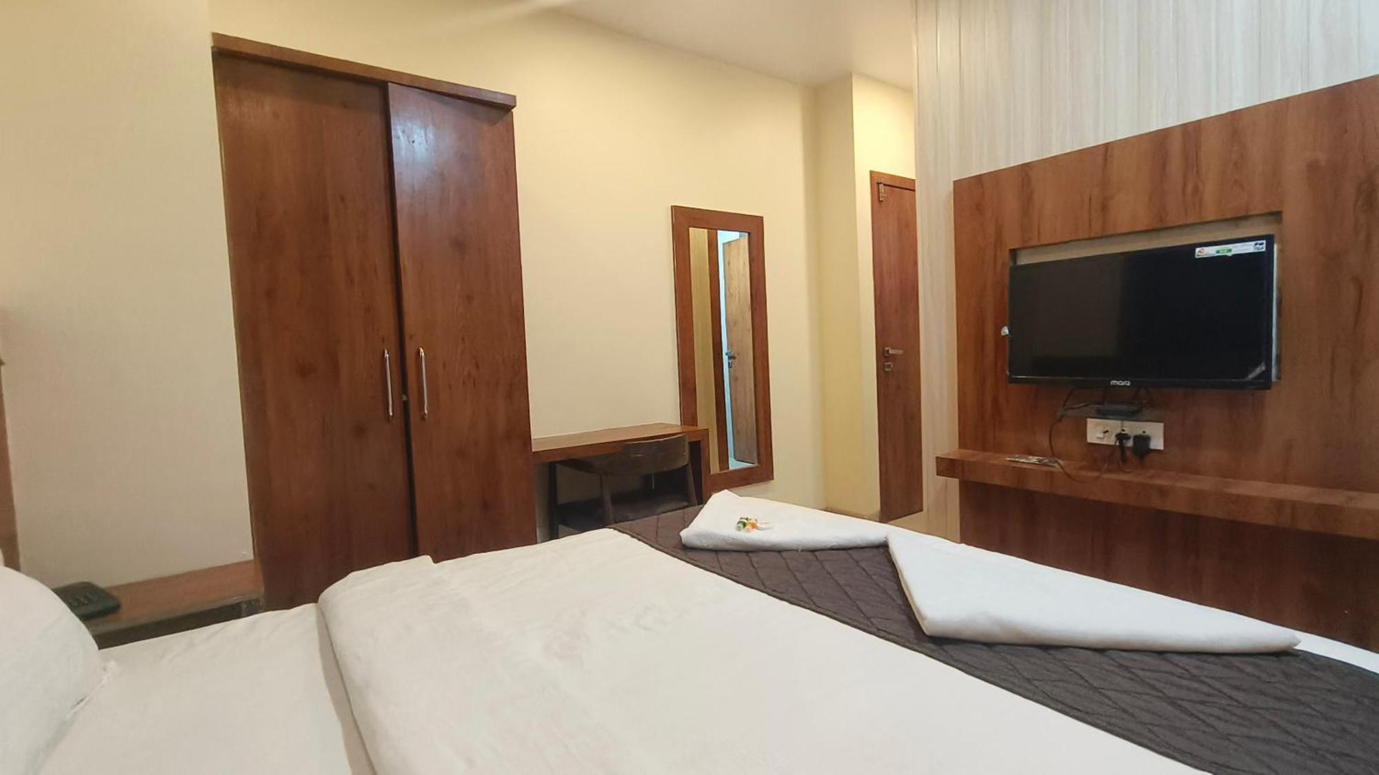 Ashraya International 3* Mumbai