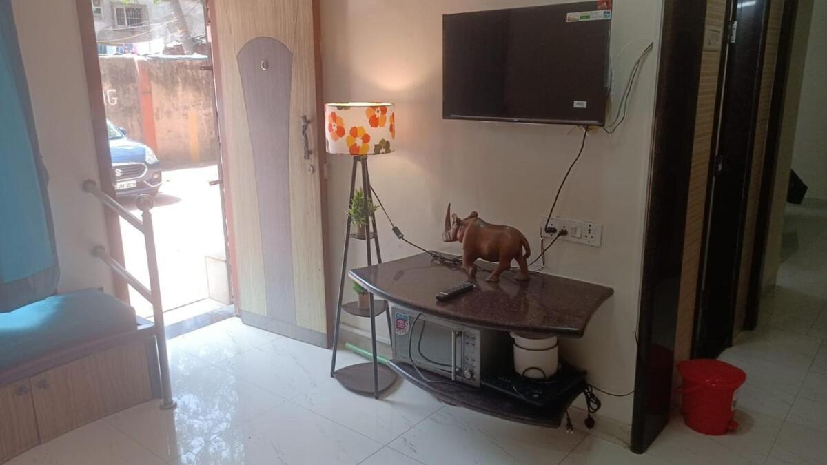 Private 1 Bedroom Cosy Nr Vivanta Malad West