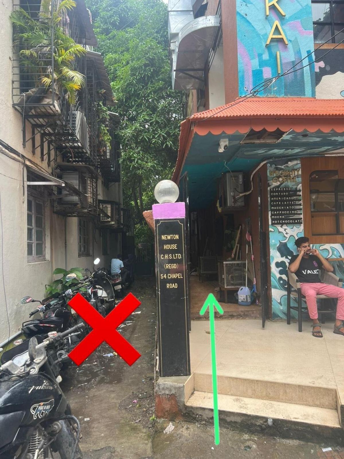 Hidden Gem With Pvt Terrace Bandra Apartment