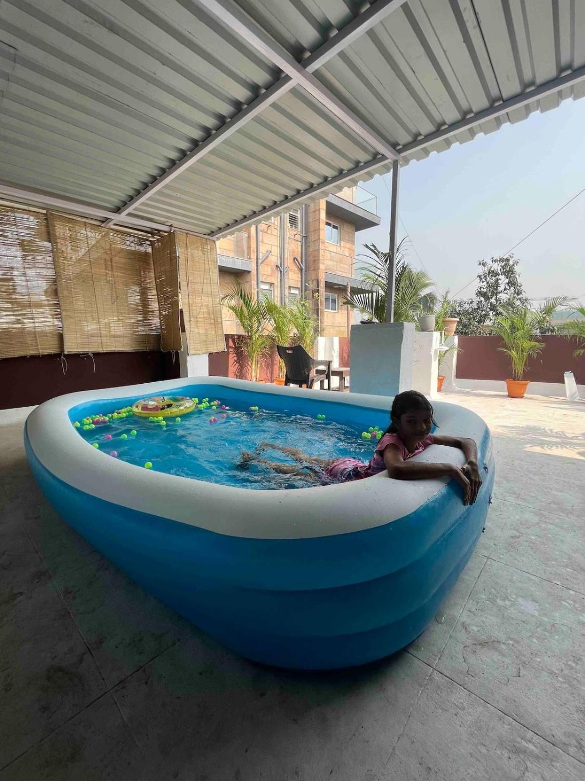 Hidden Gem With Pvt Terrace Bandra Apartment *