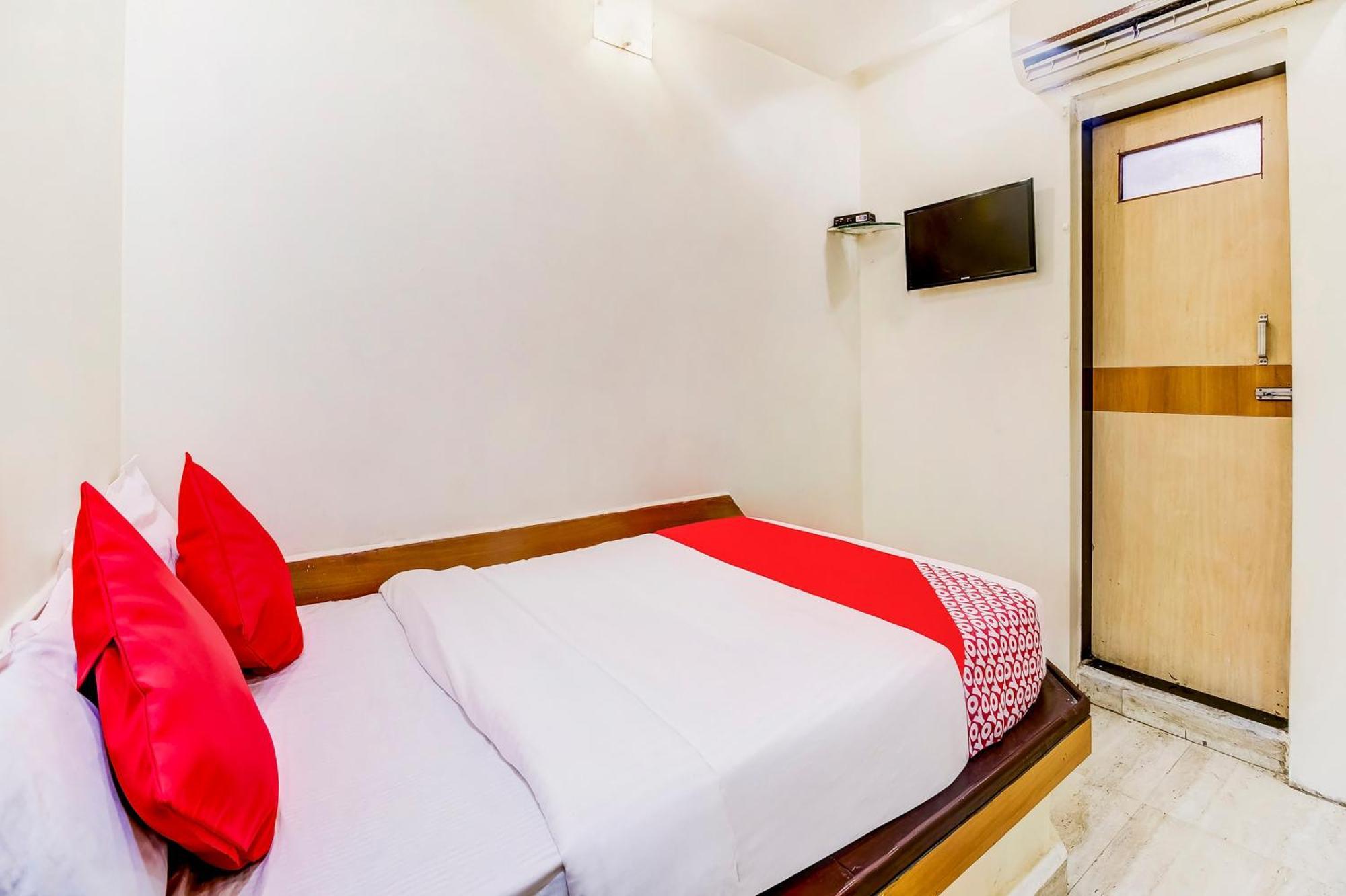 Super Oyo Dreamland Hotel *