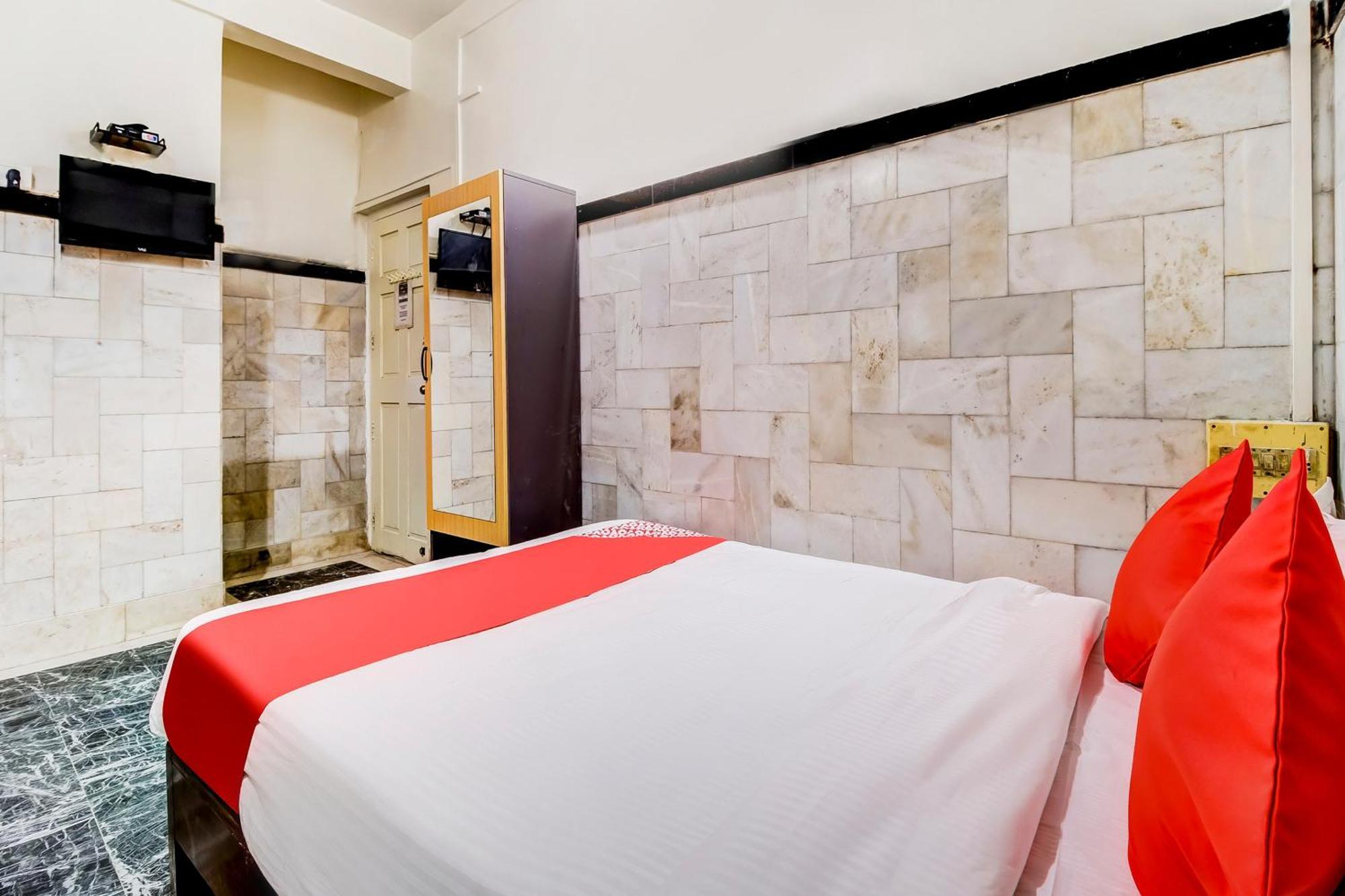 Super Oyo Dreamland Hotel Mumbai