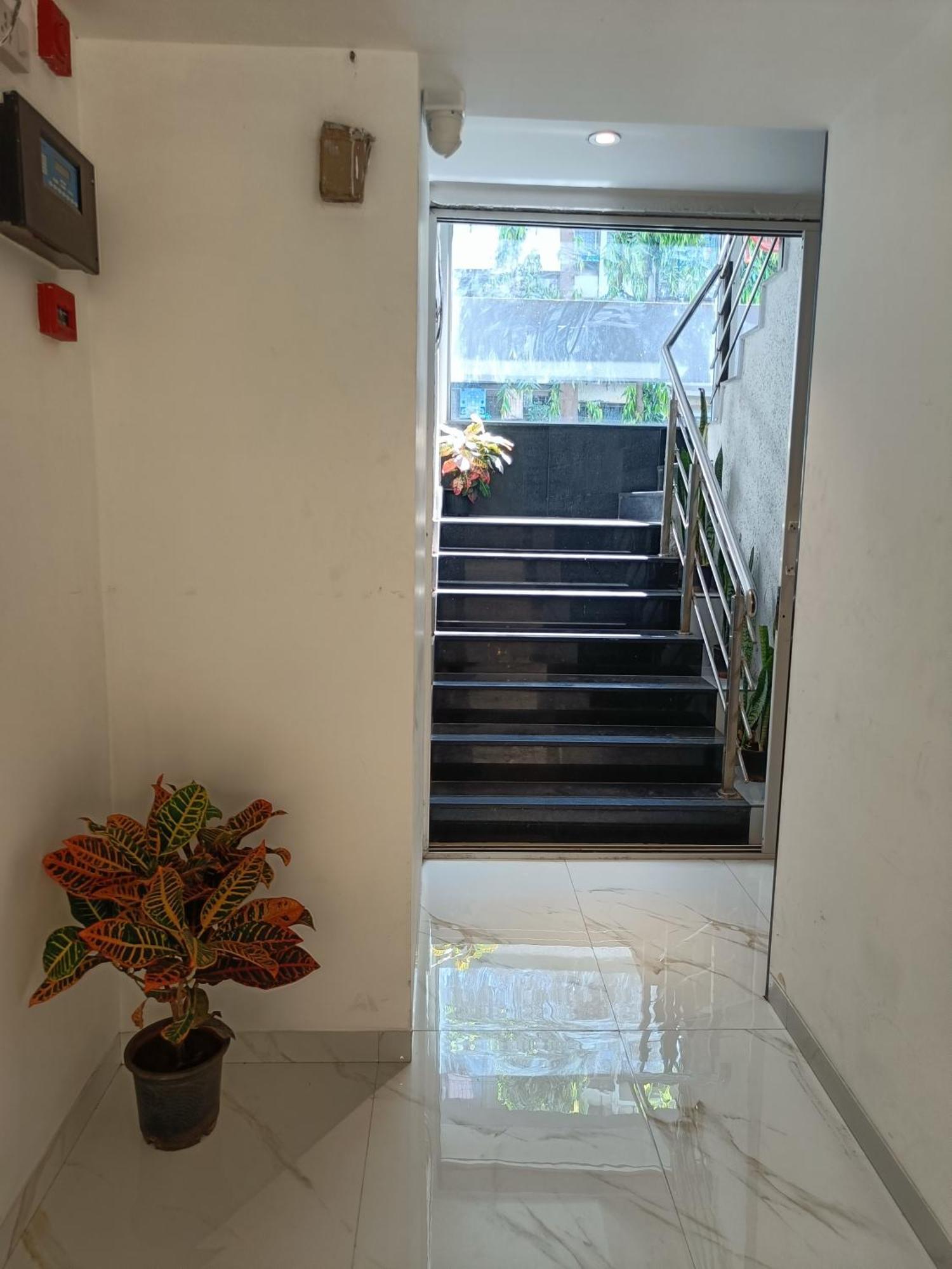 Hsquare Andheri West 3*