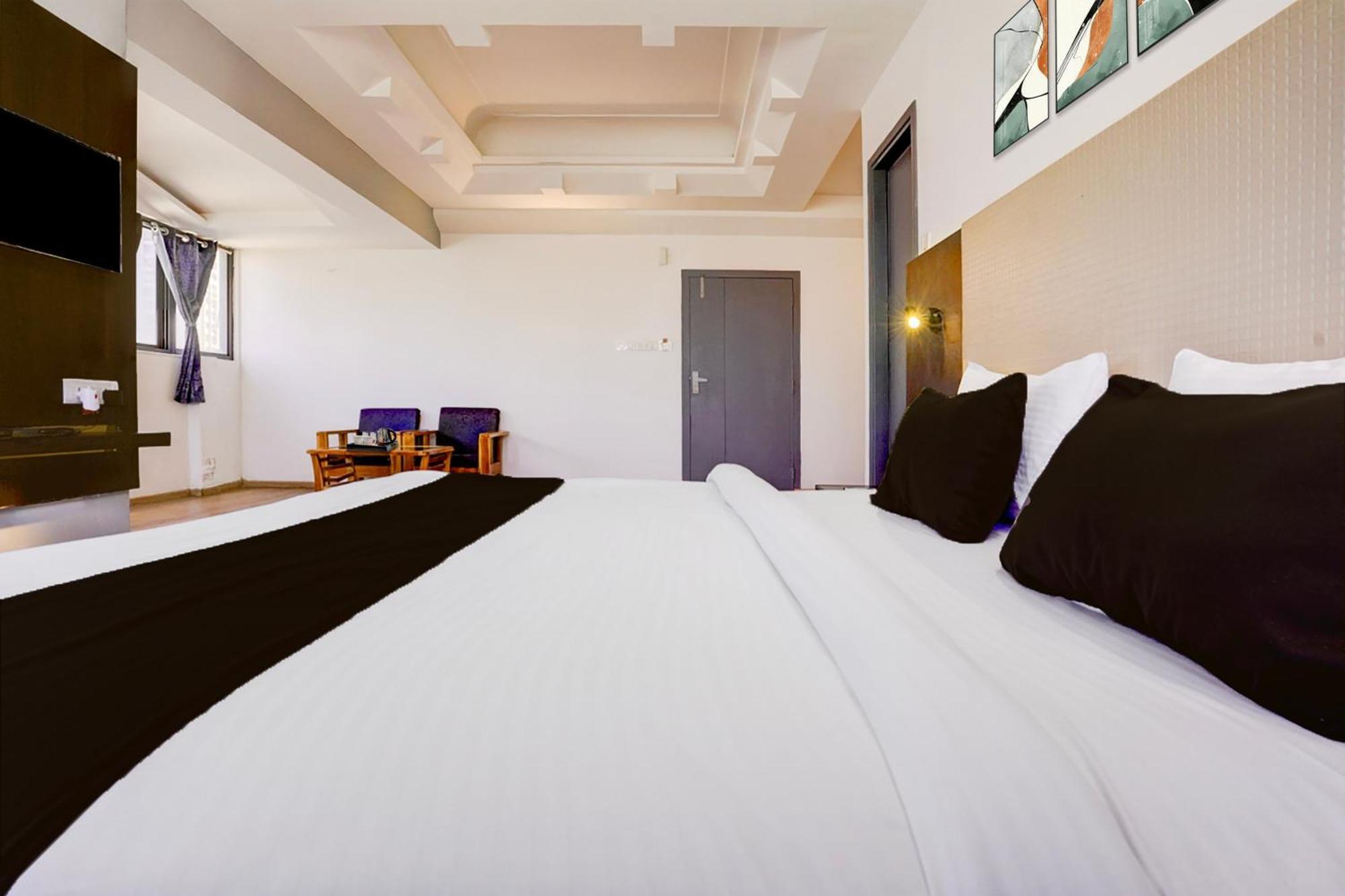 Hotel Super Townhouse Exhibition Centre Goregaon Mumbai