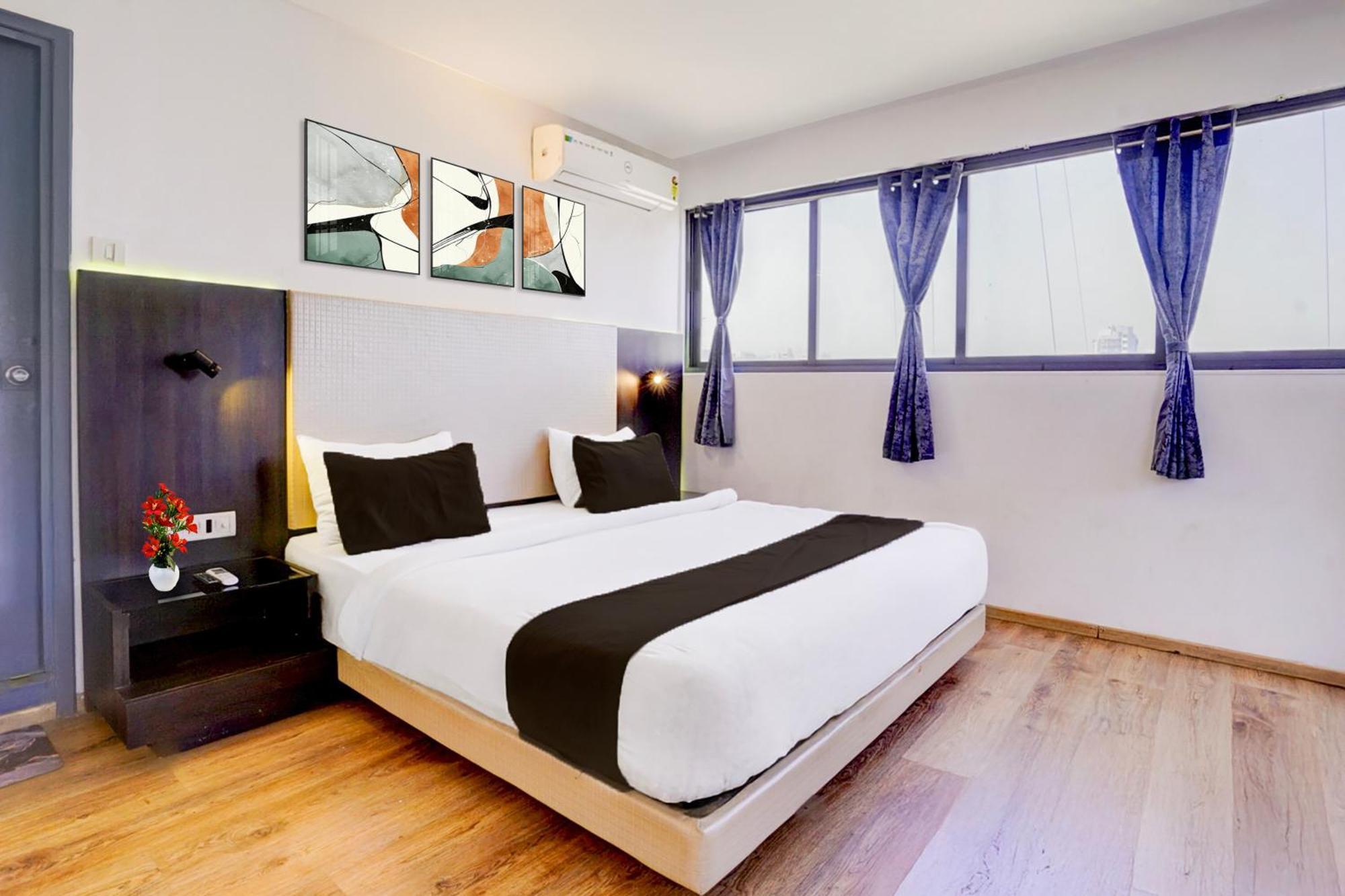 Super Townhouse Exhibition Centre Goregaon Mumbai