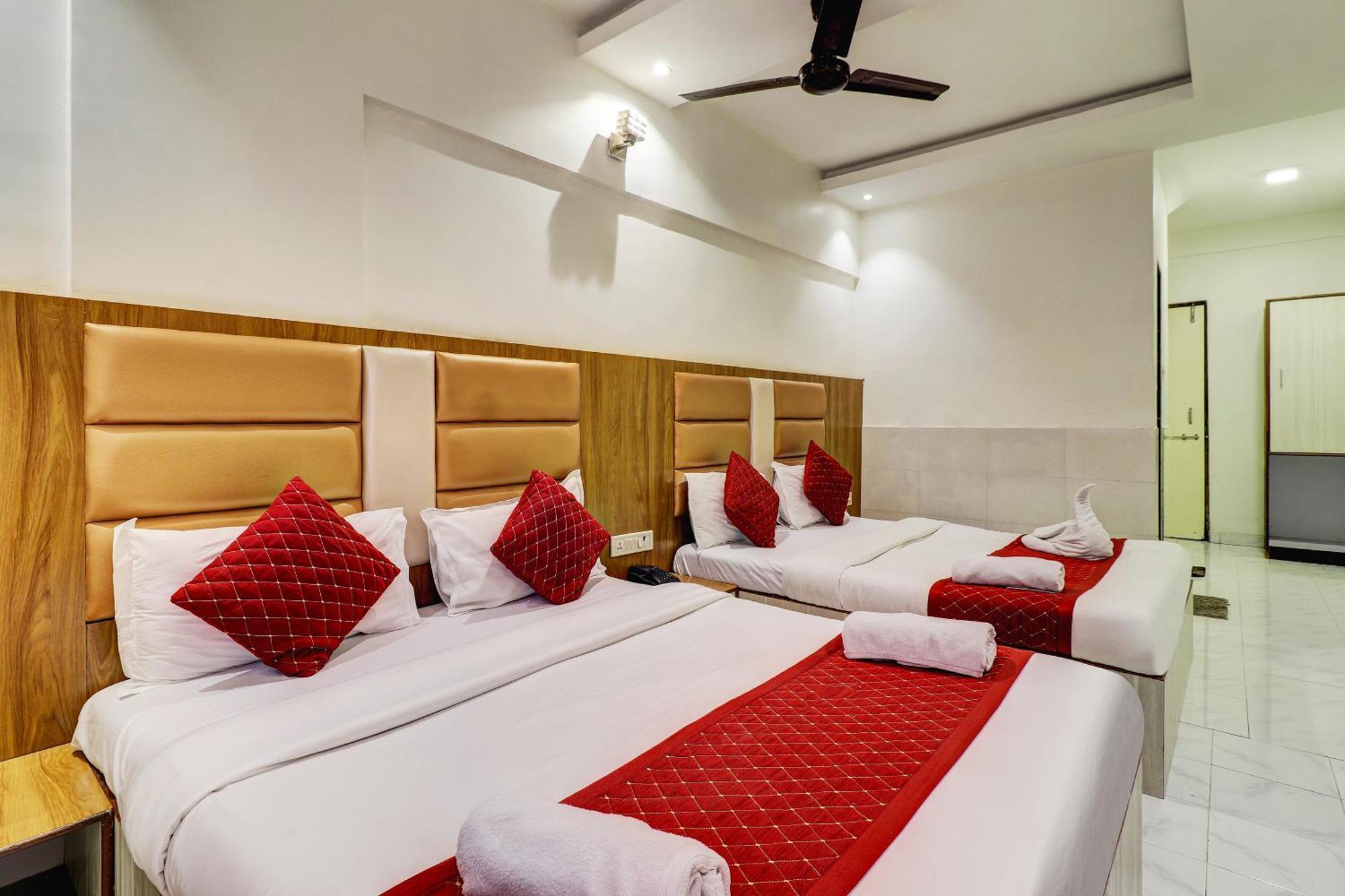 Kurla Residency 3*