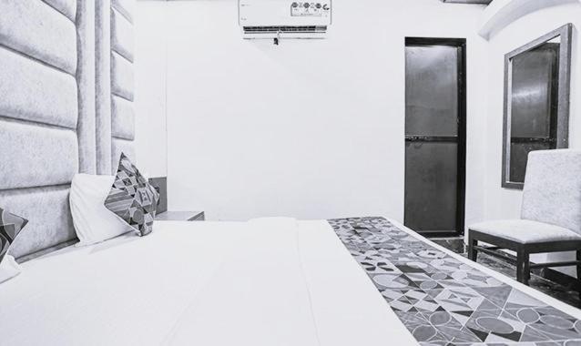 Fabexpress Versova Residency - Nr Kokilaben Hospital 3* Mumbai
