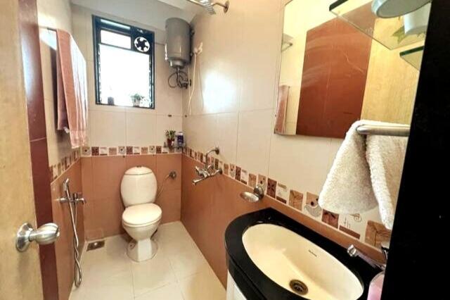 Marita 701 Bandra Beauty 2 Bed 2 Bath Sea View Parking * Mumbai