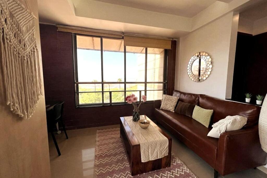 Marita 701 Bandra Beauty 2 Bed 2 Bath Sea View Parking *