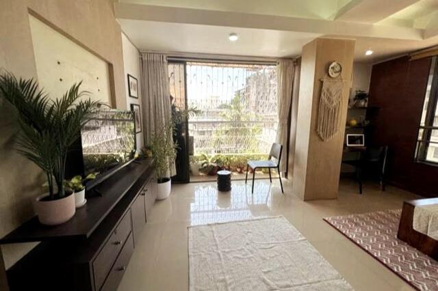Marita 701 Bandra Beauty 2 Bed 2 Bath Sea View Parking Mumbai