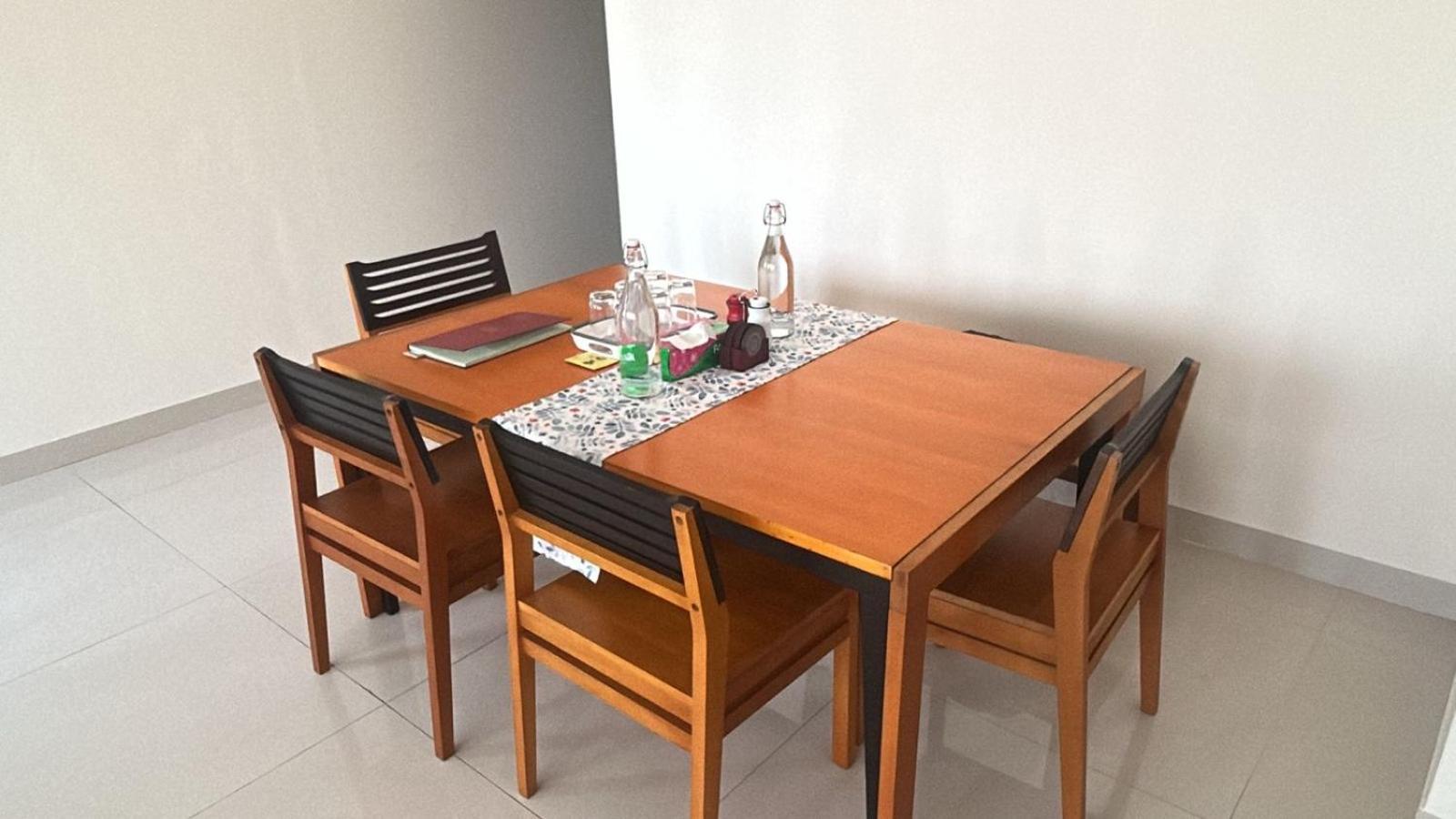 Luna Spaces -bella Vista Near International Airport Iit Powaii Mumbai