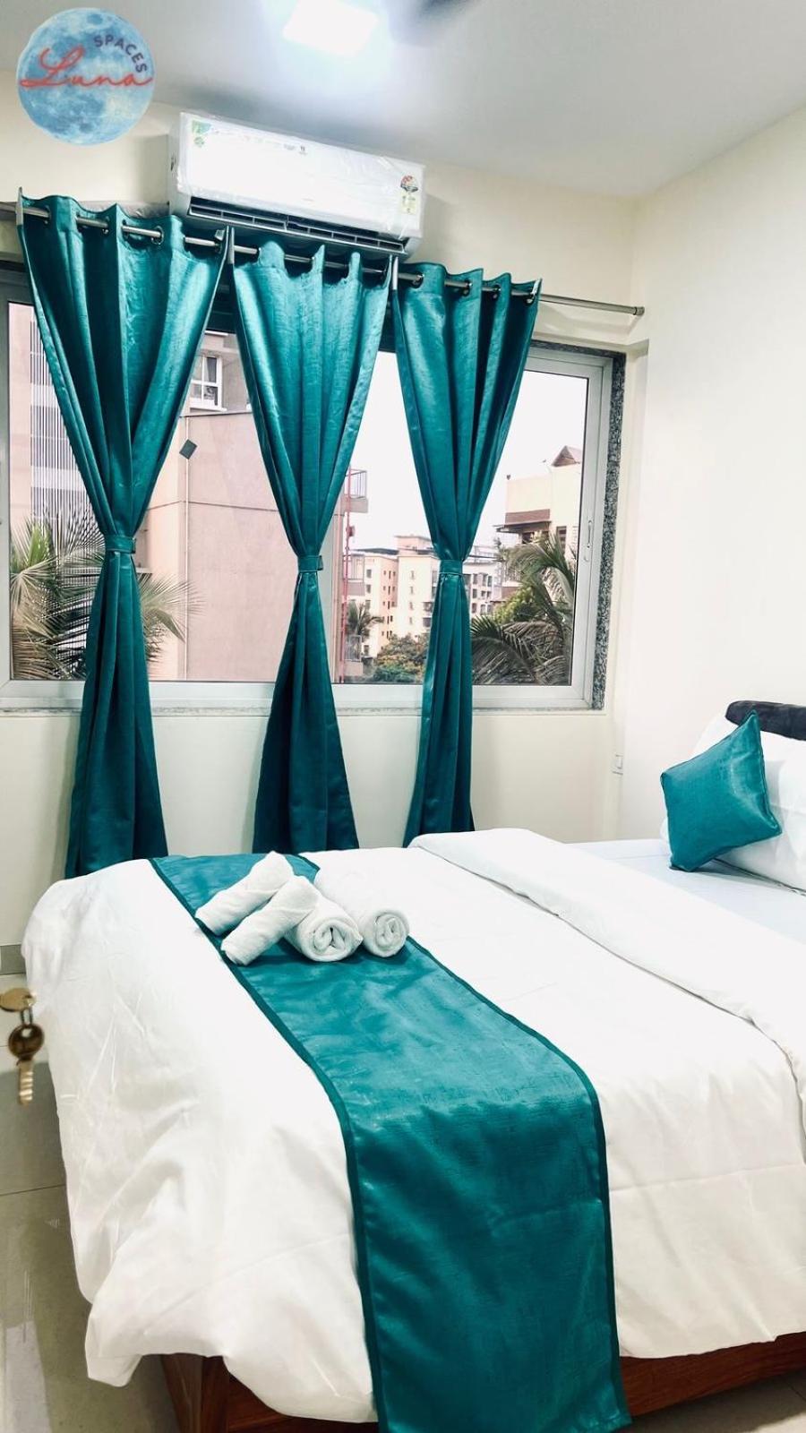 Luna Spaces -bella Vista Near International Airport Iit Powaii Homestay
