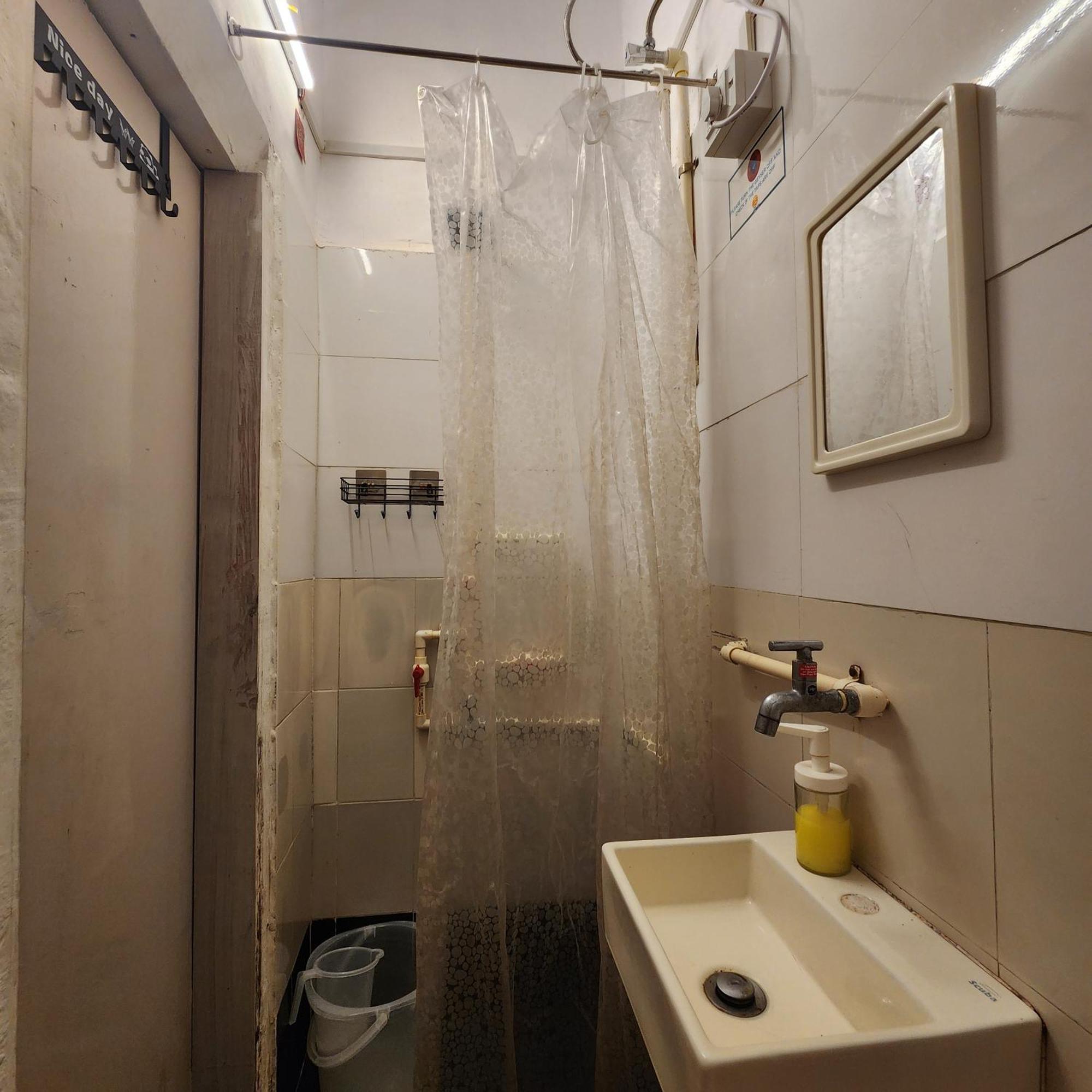 Hammock - Bandra Hostel Mumbai