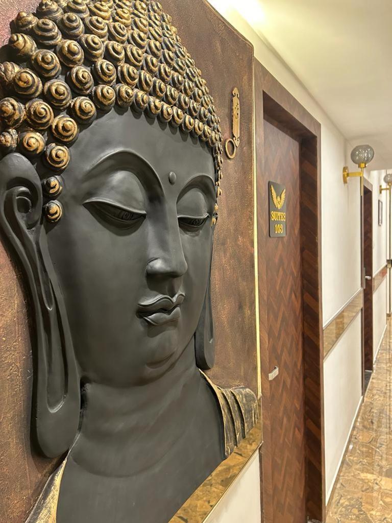 Hotel Mig Mumbai
