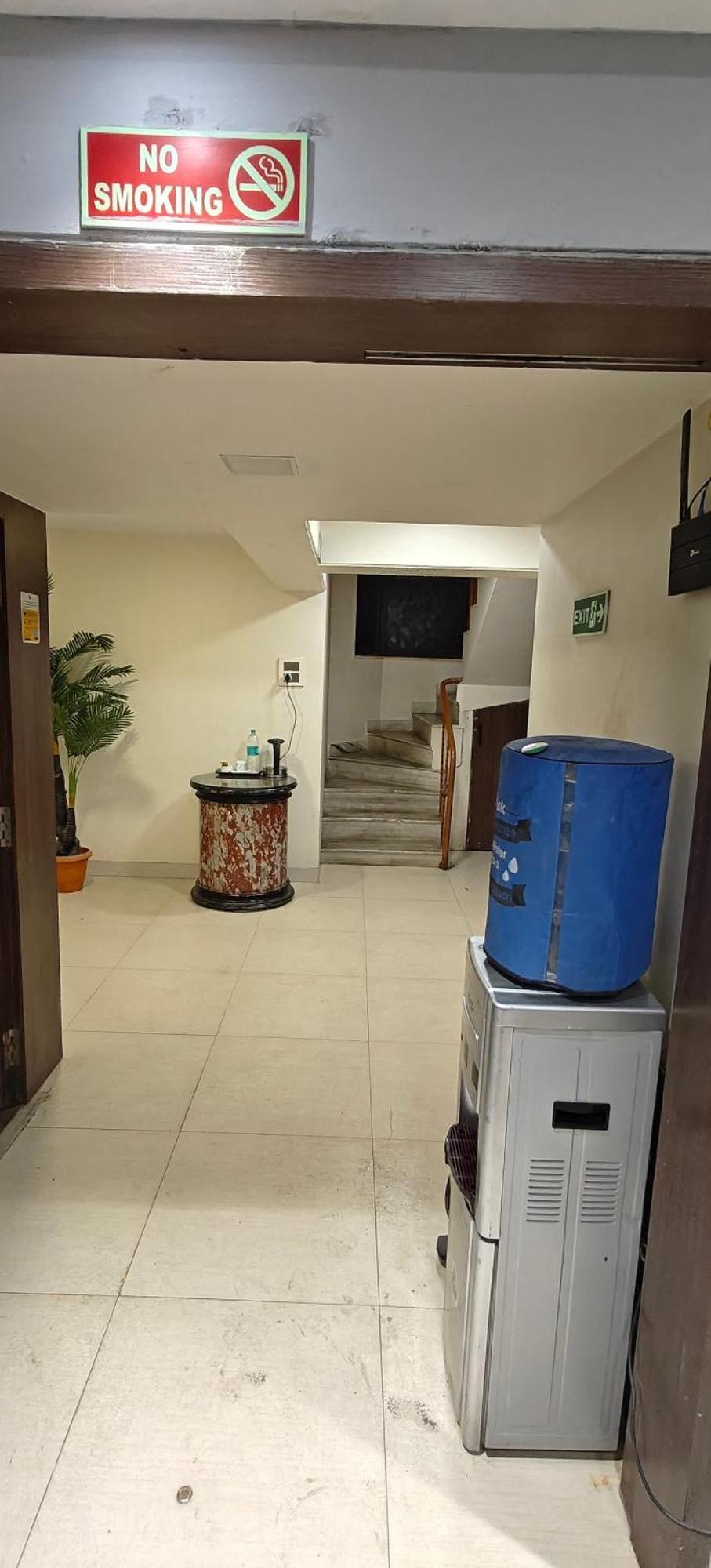 Tim Service Apartment Goregaon East Near Nesco Hotel Mumbai