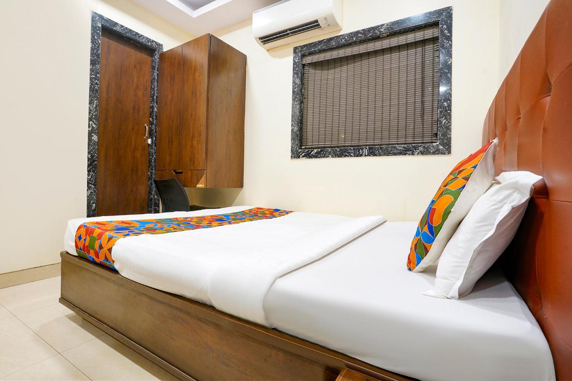 Hotel Fabhotel Airport Retreat 2*