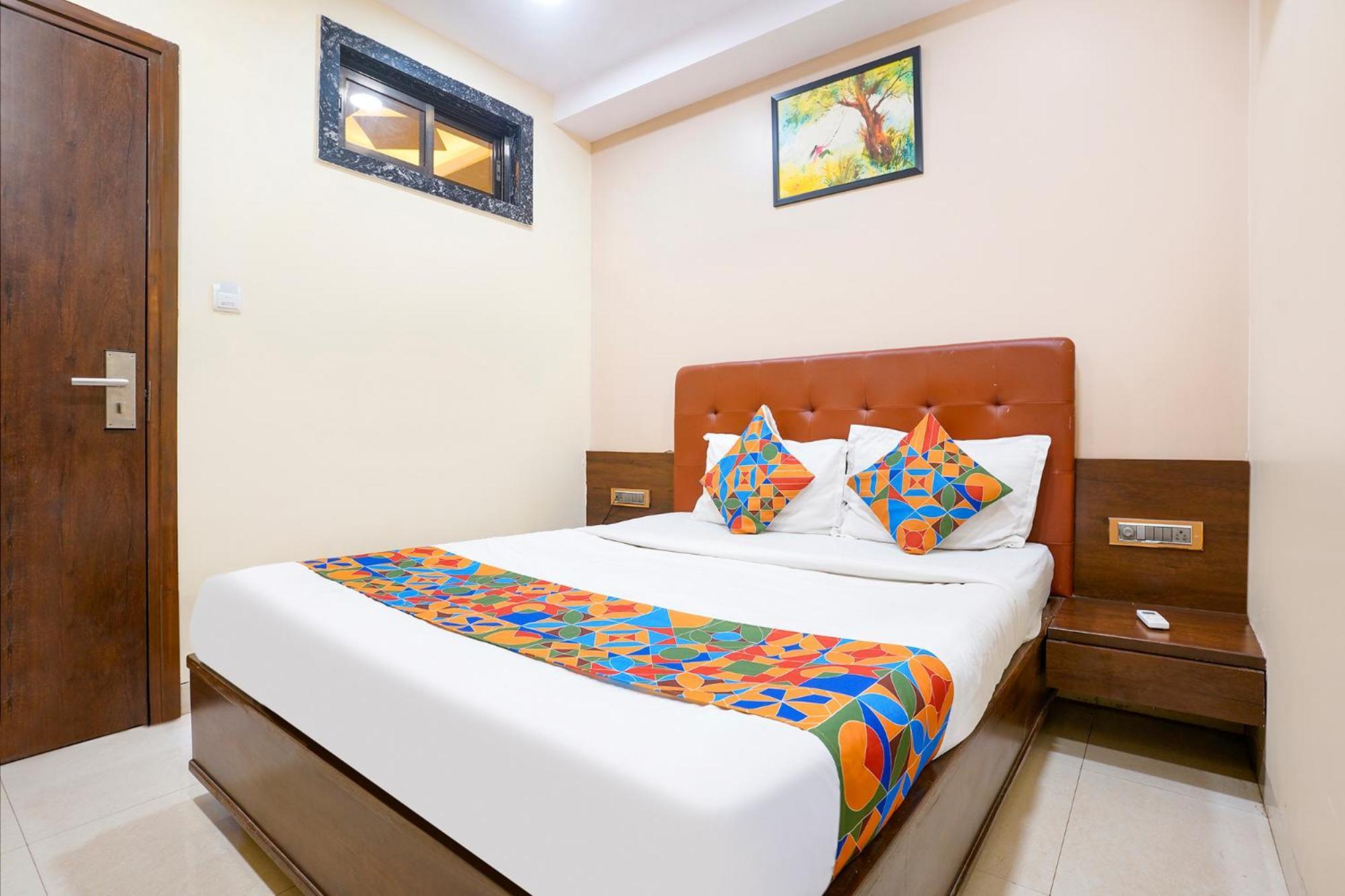 Hotel Fabhotel Airport Retreat