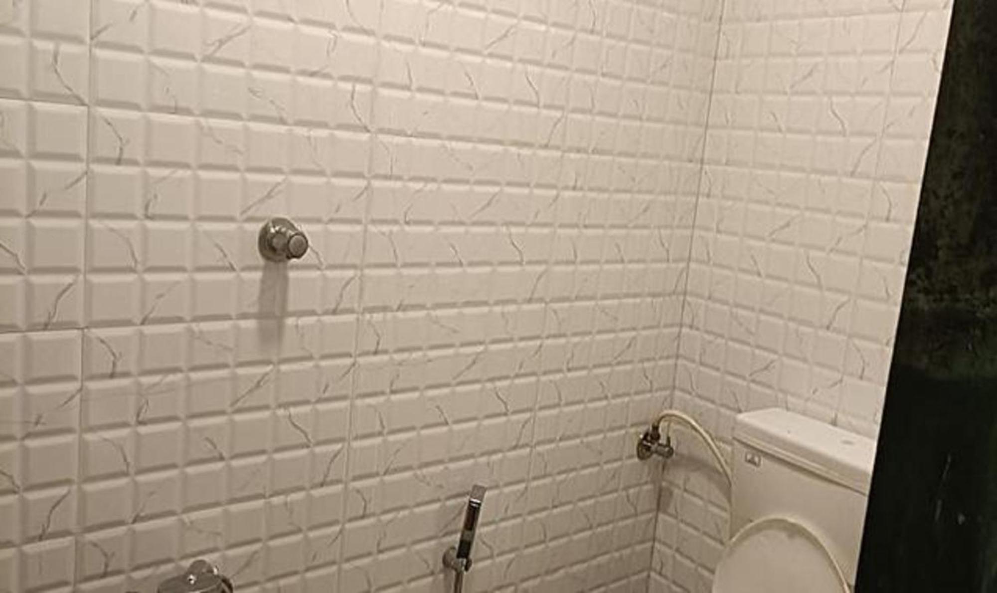 Fabhotel Firdous -