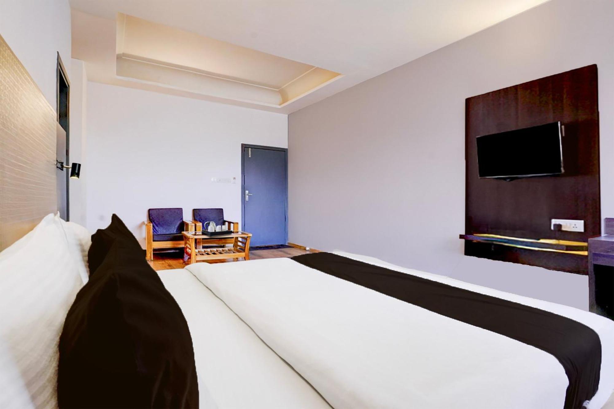 Super Townhouse Exhibition Centre Goregaon Mumbai