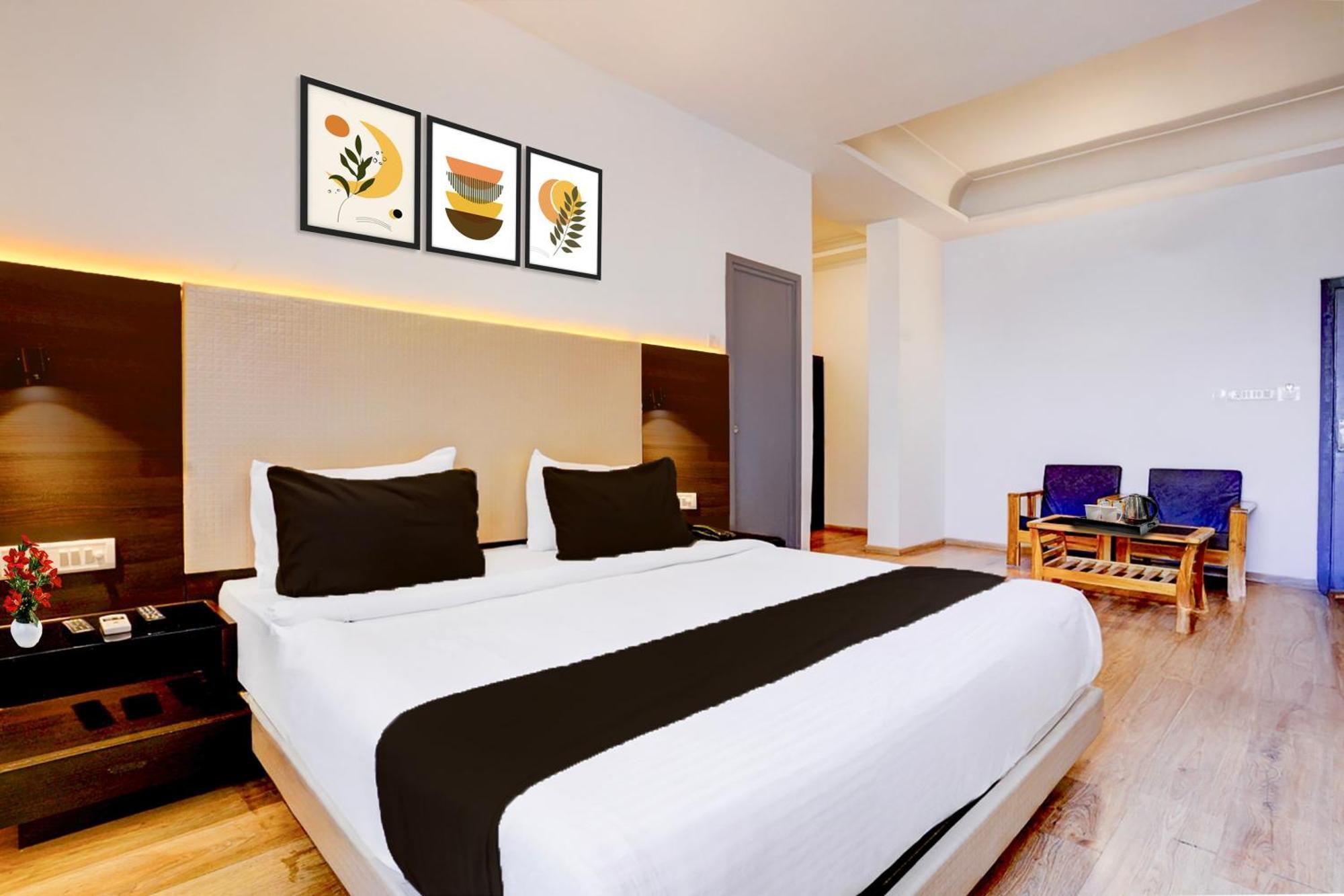 Super Townhouse Exhibition Centre Goregaon