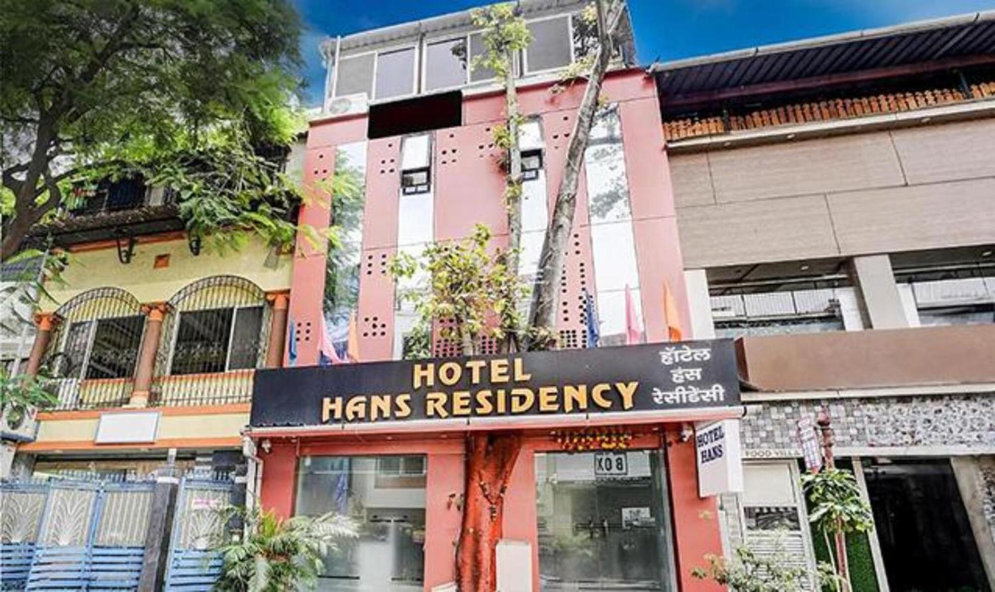Fabhotel Hans Residency