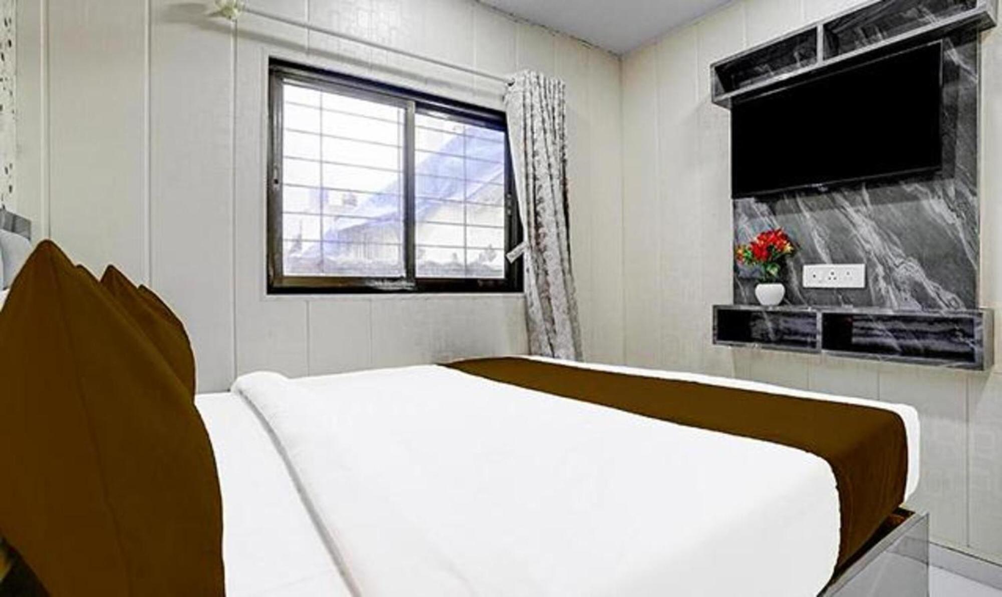 Fabhotel Hans Residency Mumbai