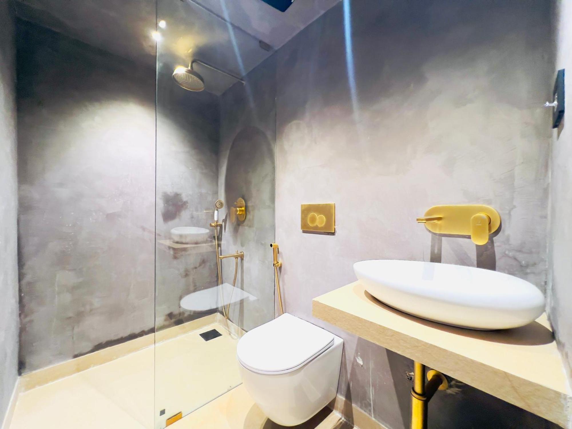 White Pearl - Colaba Hotel Mumbai