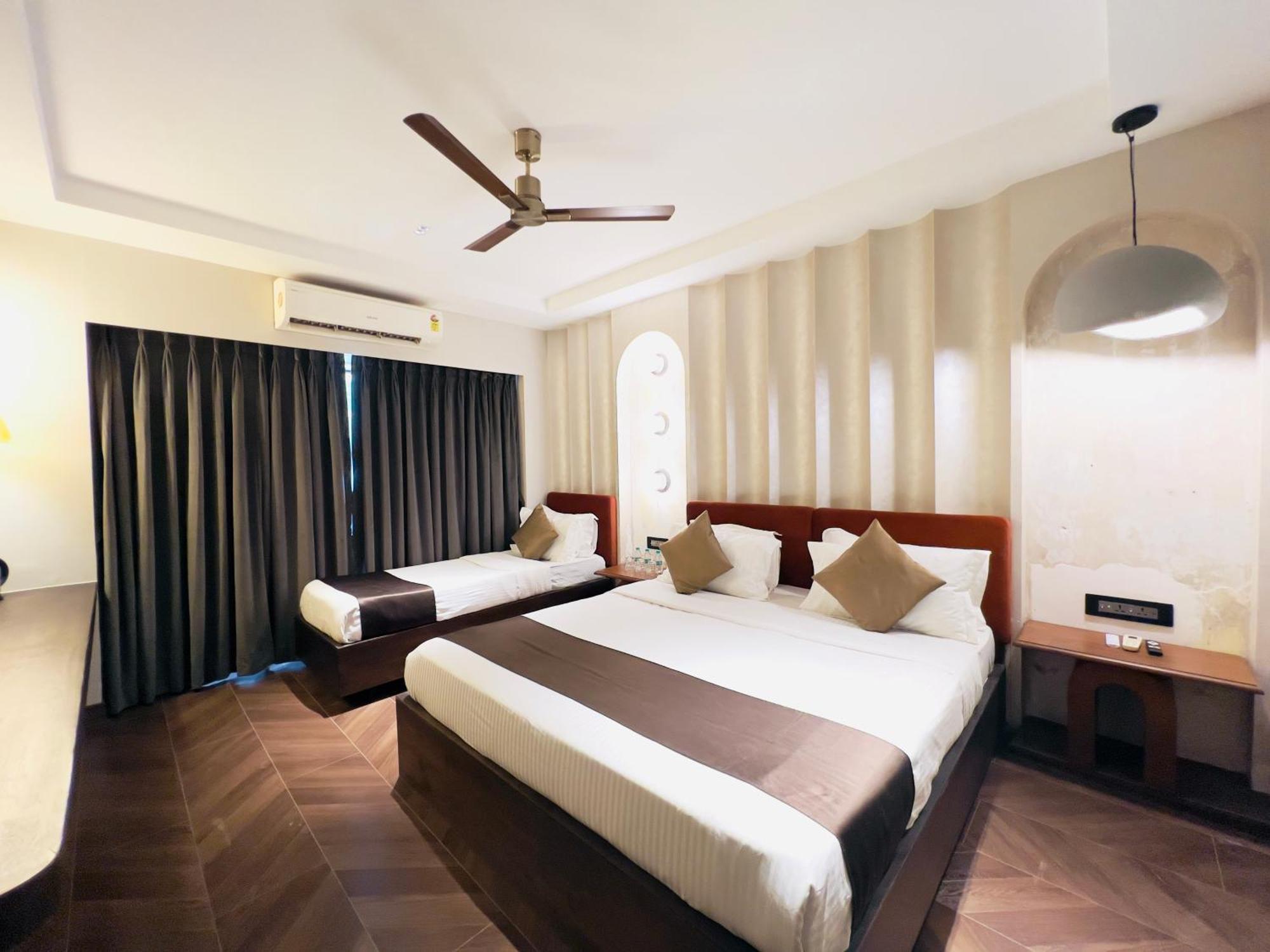 White Pearl - Colaba