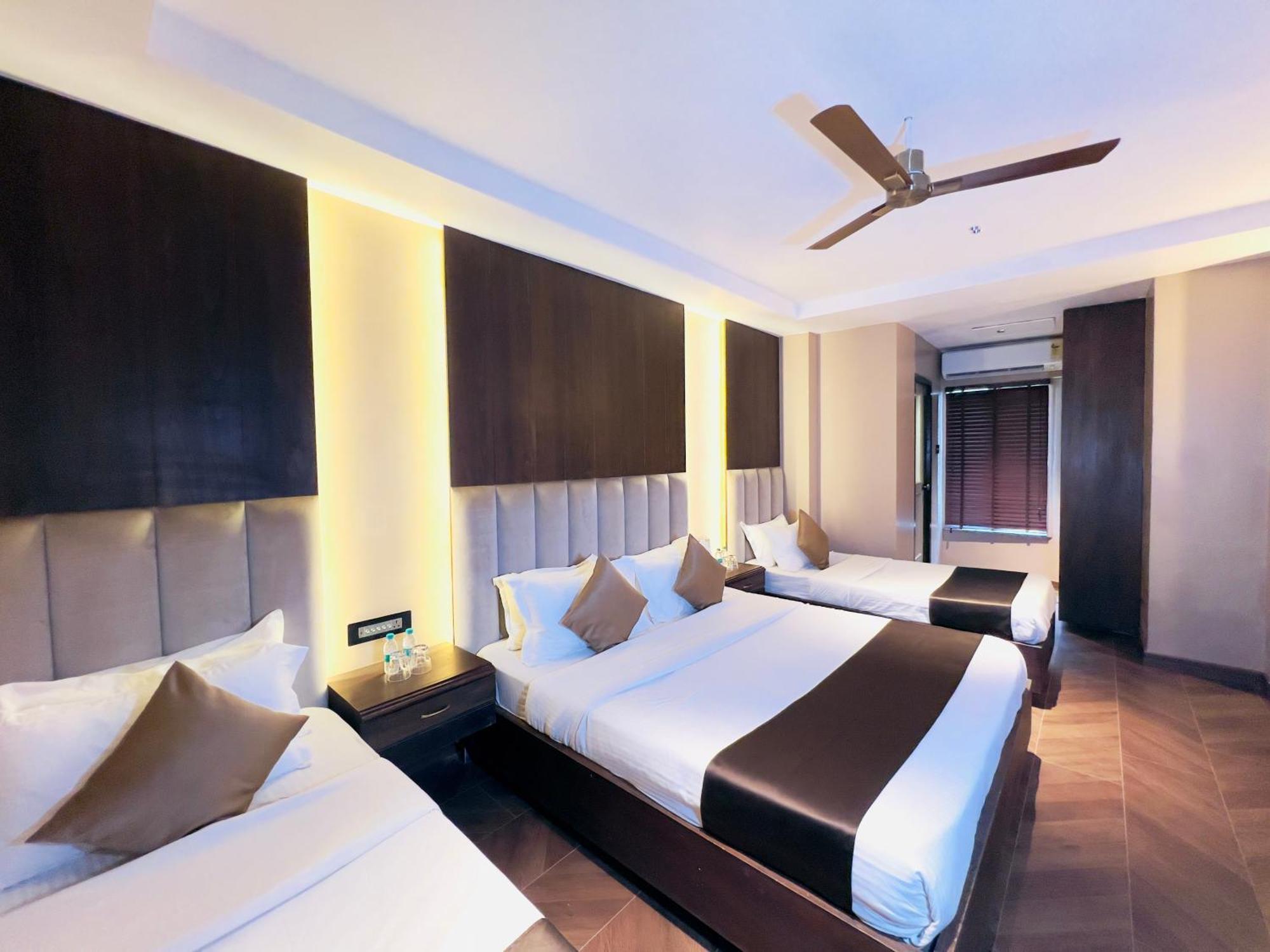 Hotel White Pearl - Colaba