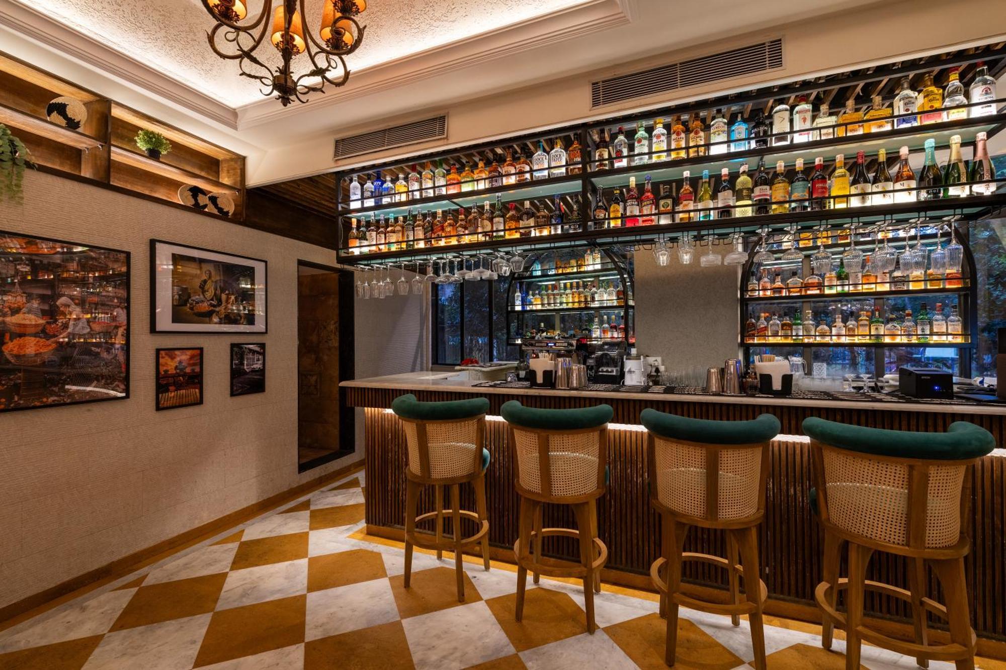 Arnna - Goregaon Hotel 4*
