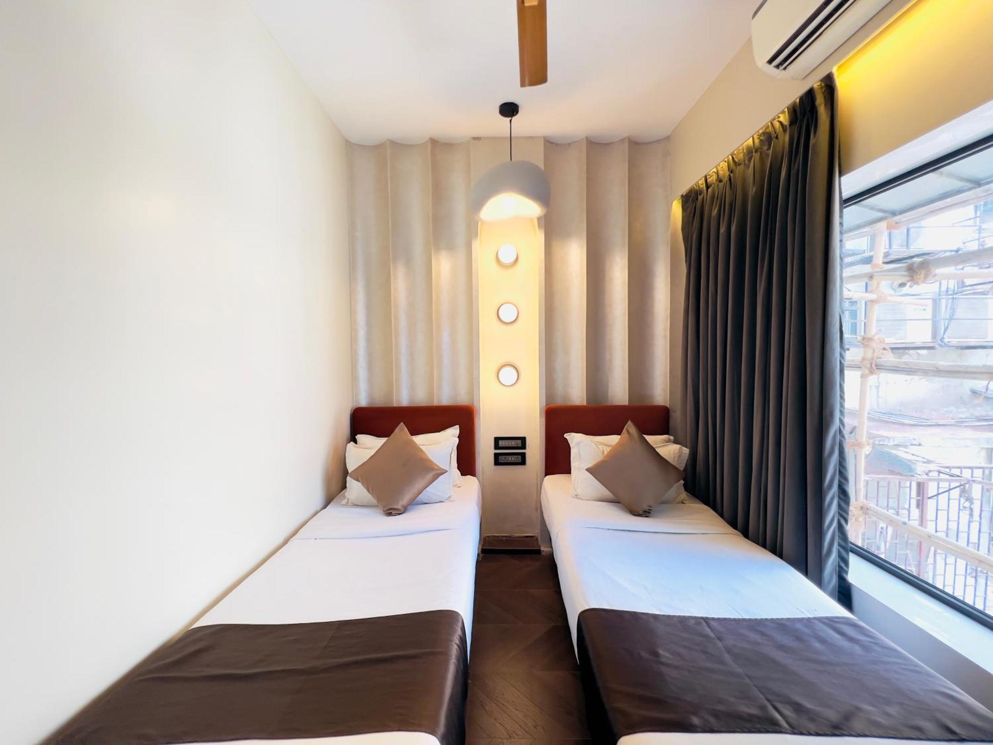 Hotel White Pearl - Colaba Mumbai
