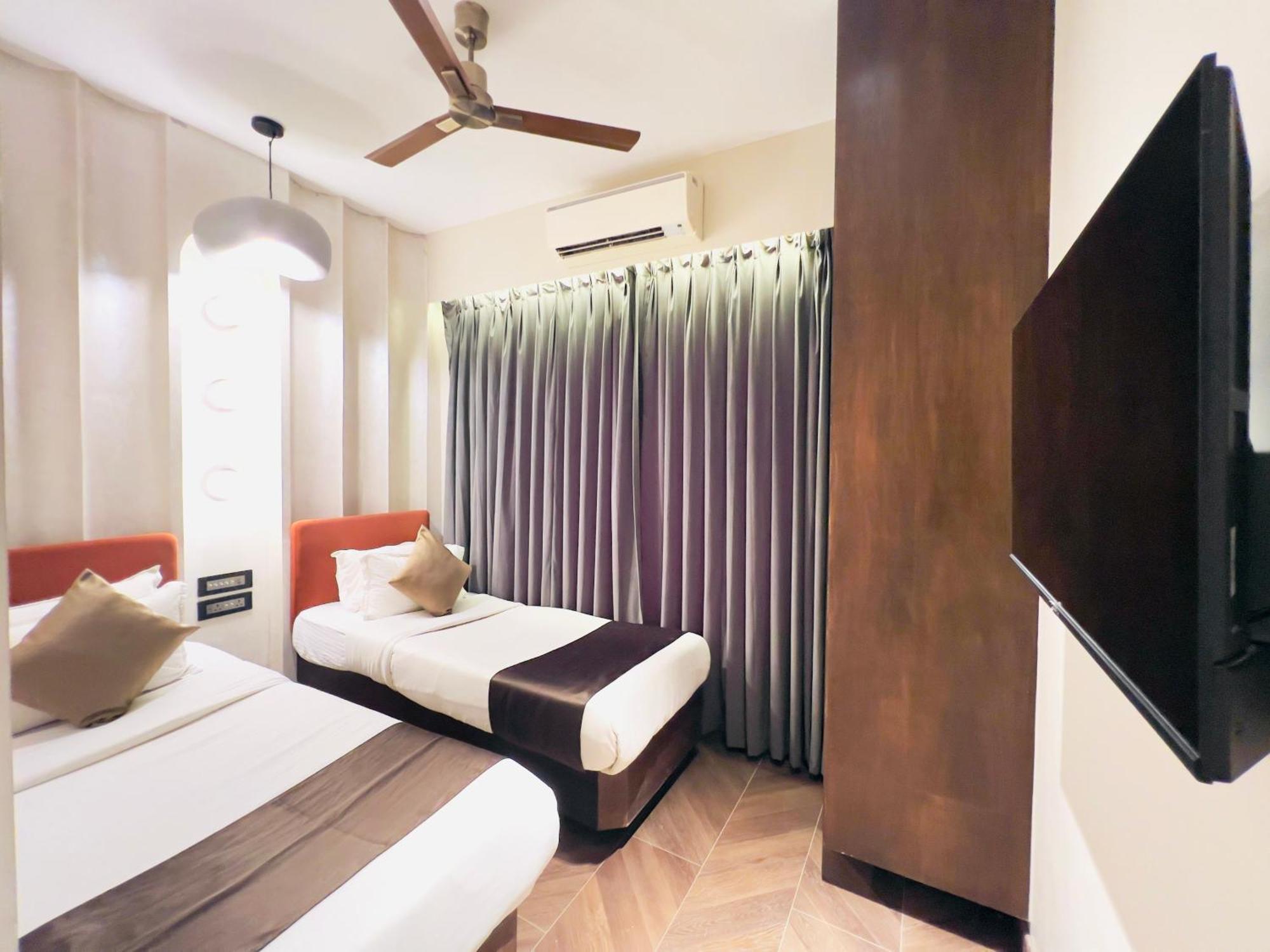 White Pearl - Colaba Hotel Mumbai