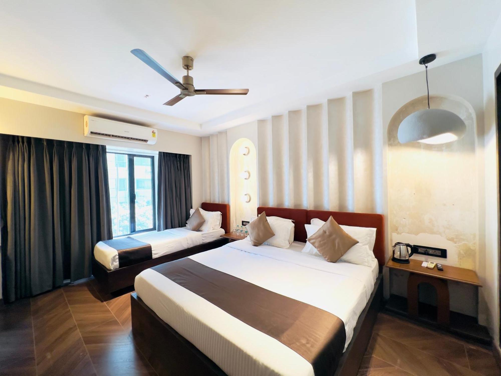 White Pearl - Colaba Mumbai