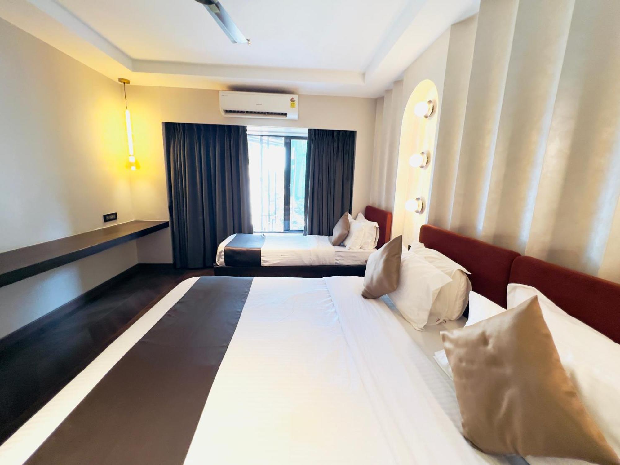 White Pearl - Colaba