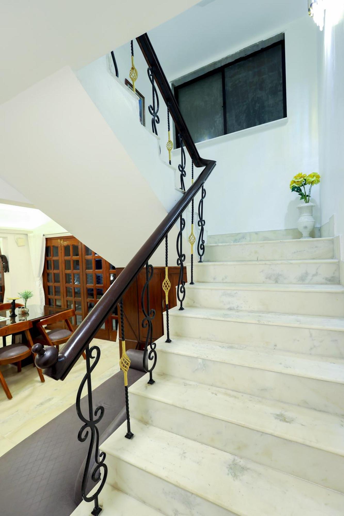 Presidential - Kandivali East
