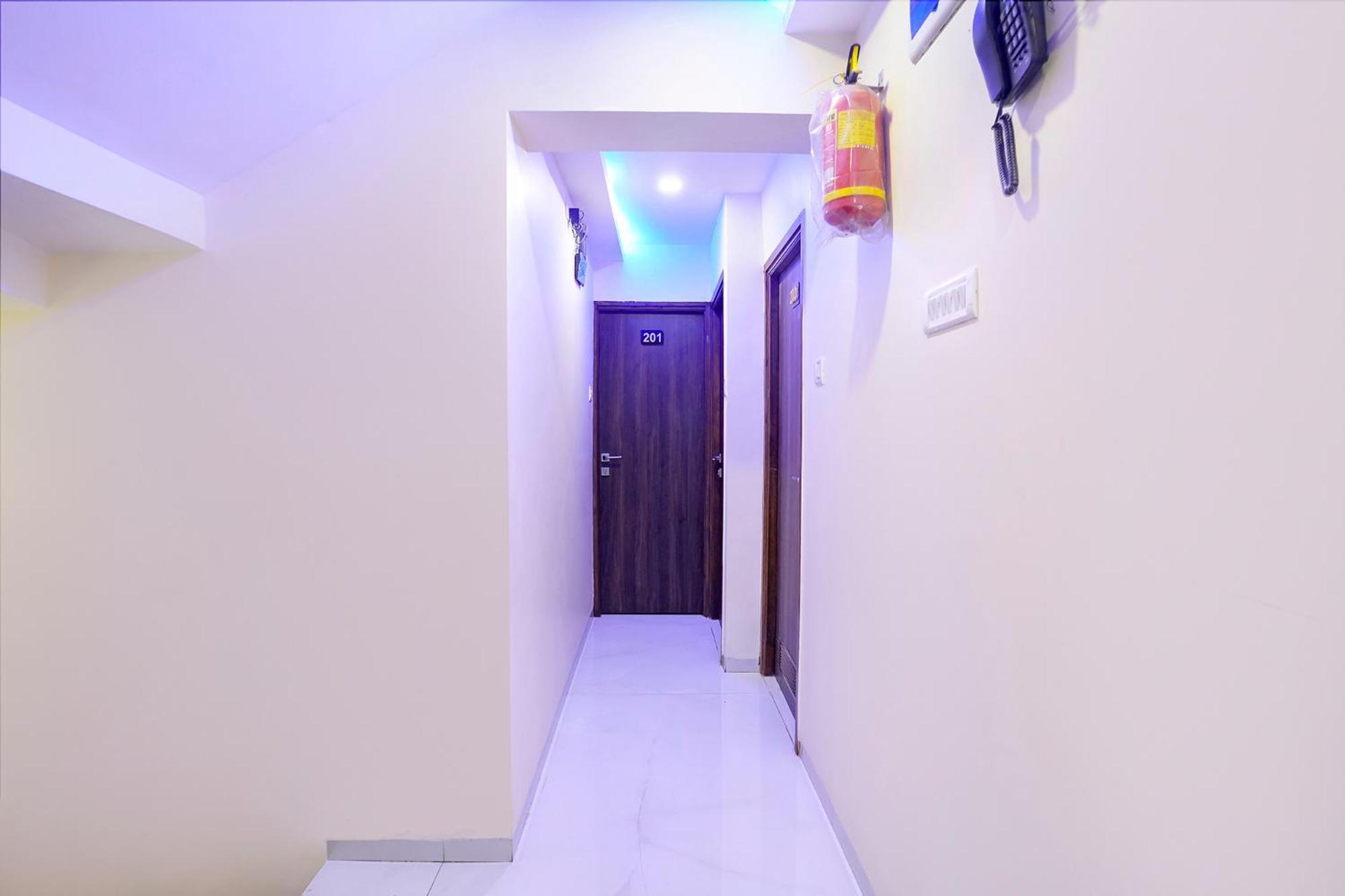 Fabhotel Lexus 5 3*