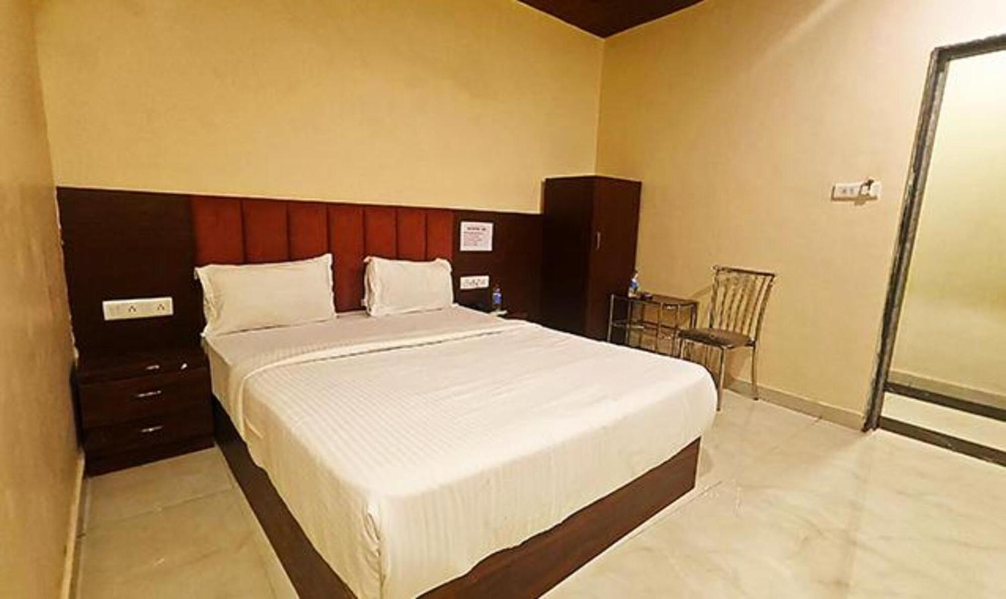 Fabhotel Surya Grand *