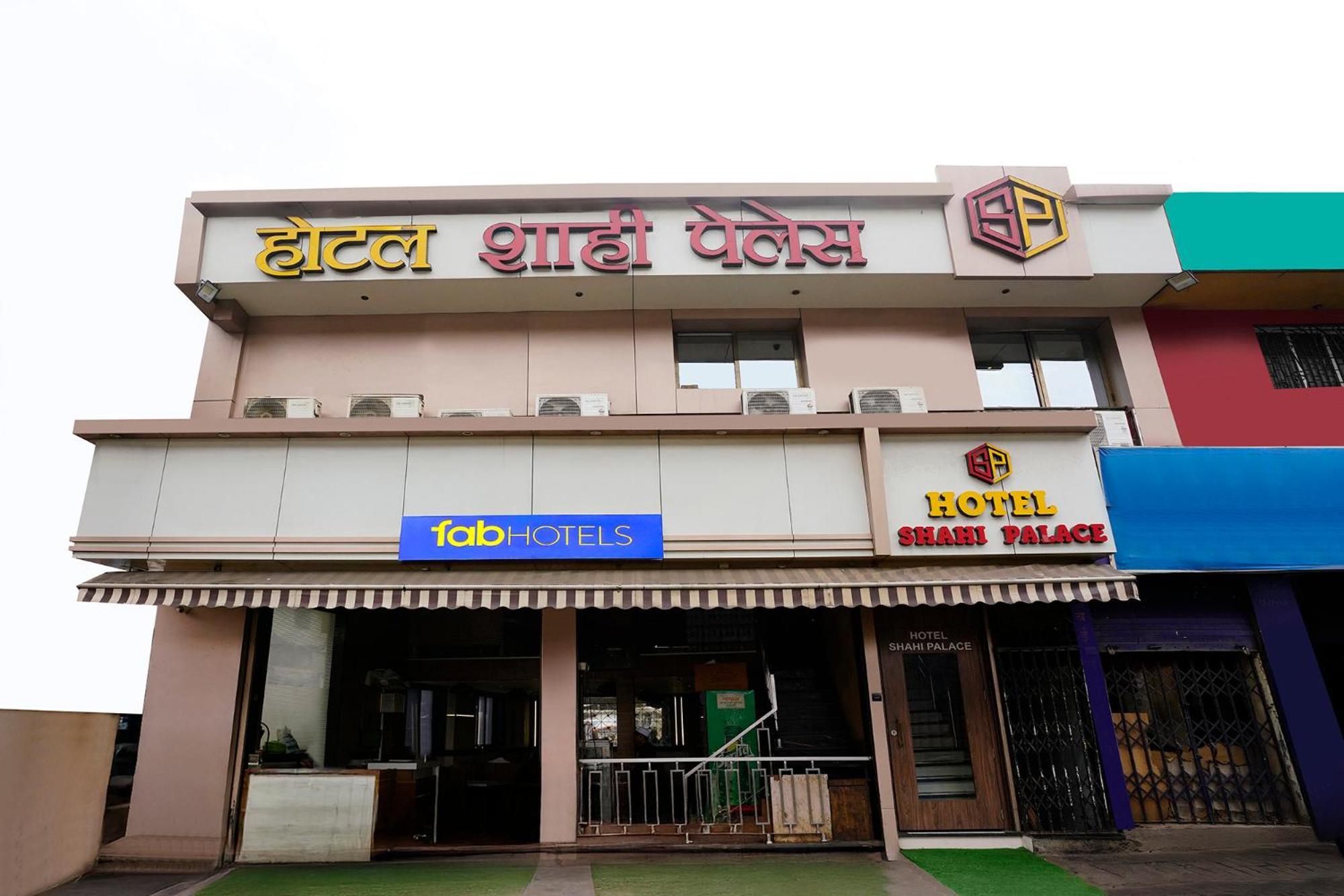 Fabexpress Shahi Palace - Nr - Mumbai International Airport